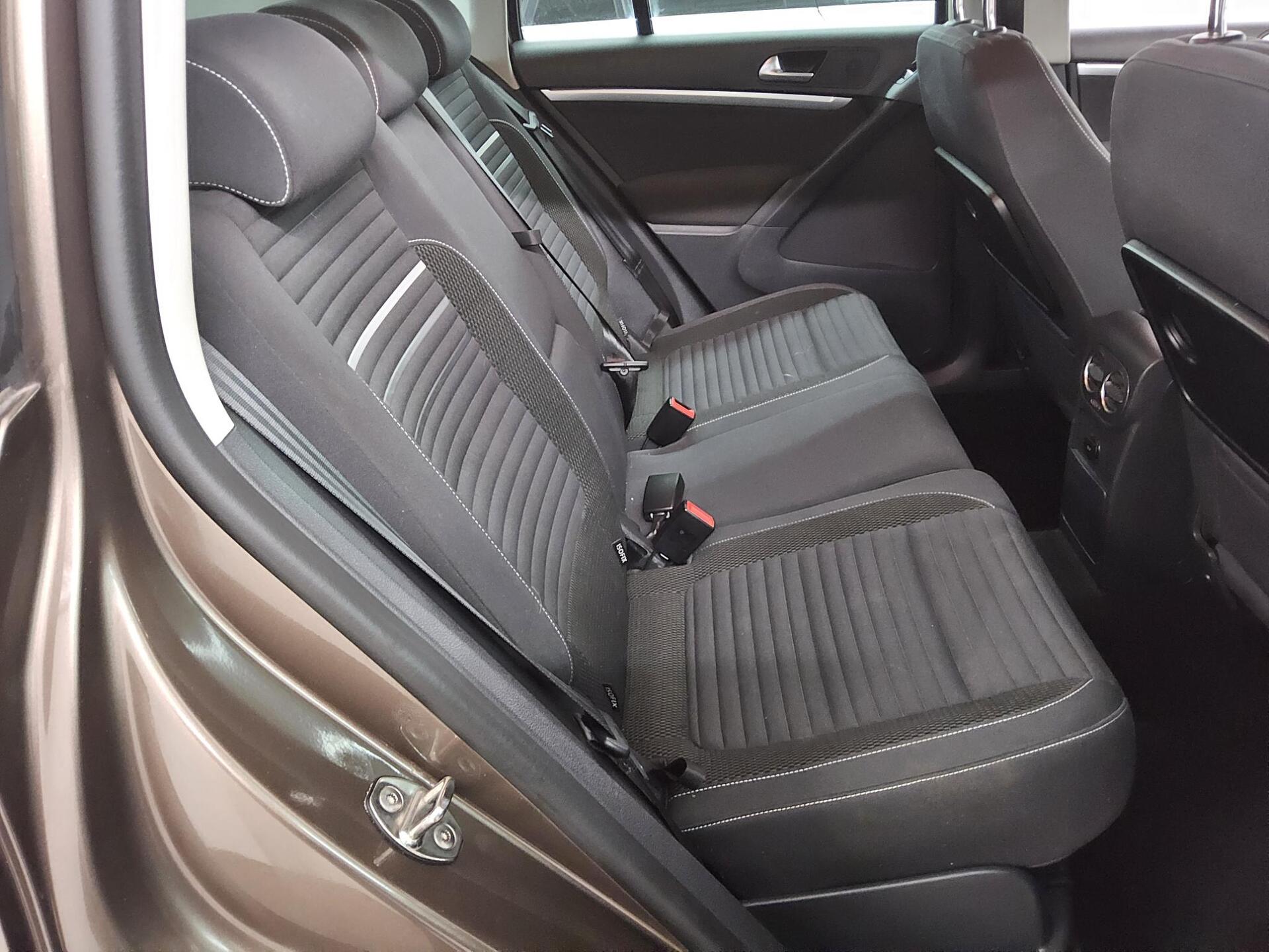 Volkswagen Tiguan 2.0 TDI 4M Track&Style Navi Xenon AHK RfK 13