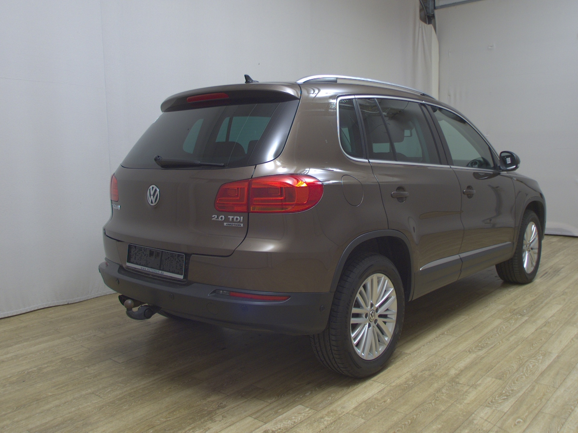 Volkswagen Tiguan 2.0 TDI 4M Track&Style Navi Xenon AHK RfK 4