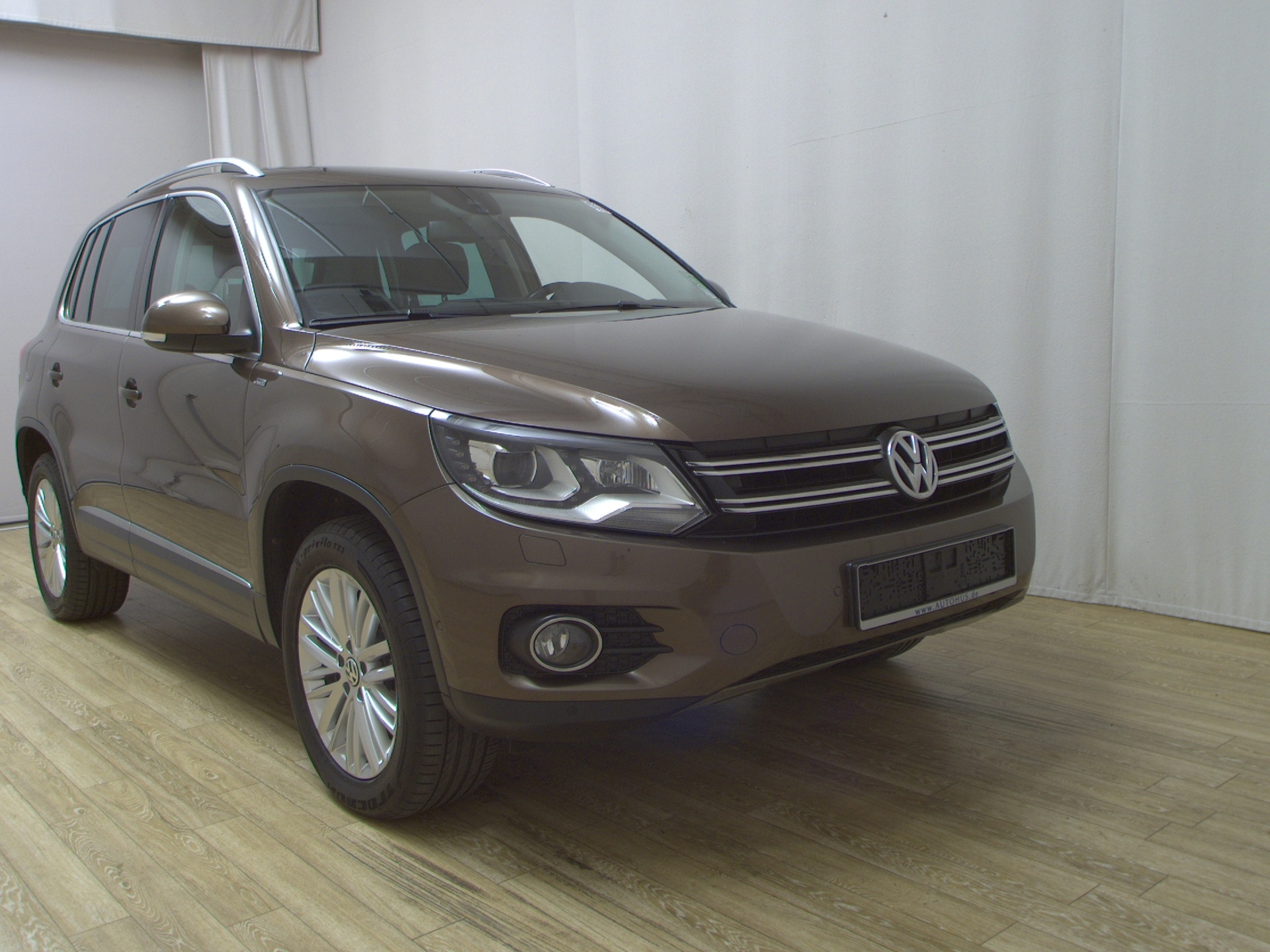 Volkswagen Tiguan 2.0 TDI 4M Track&Style Navi Xenon AHK RfK 3
