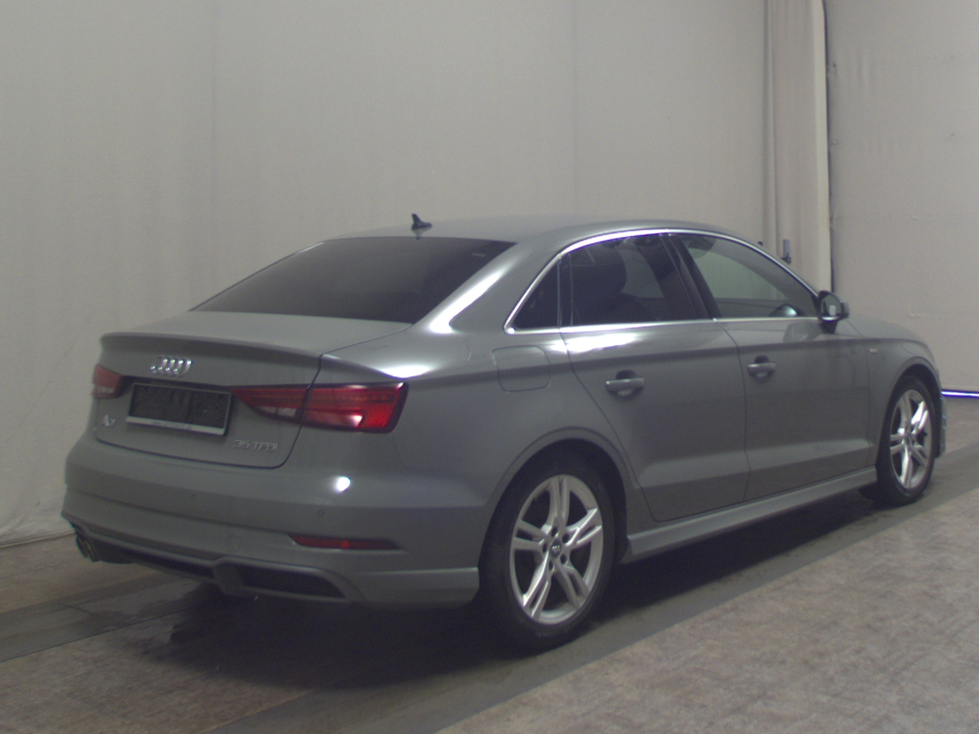Audi A3 Lim. 35 TFSI S-Line T-Leder Navi LED RfK 4