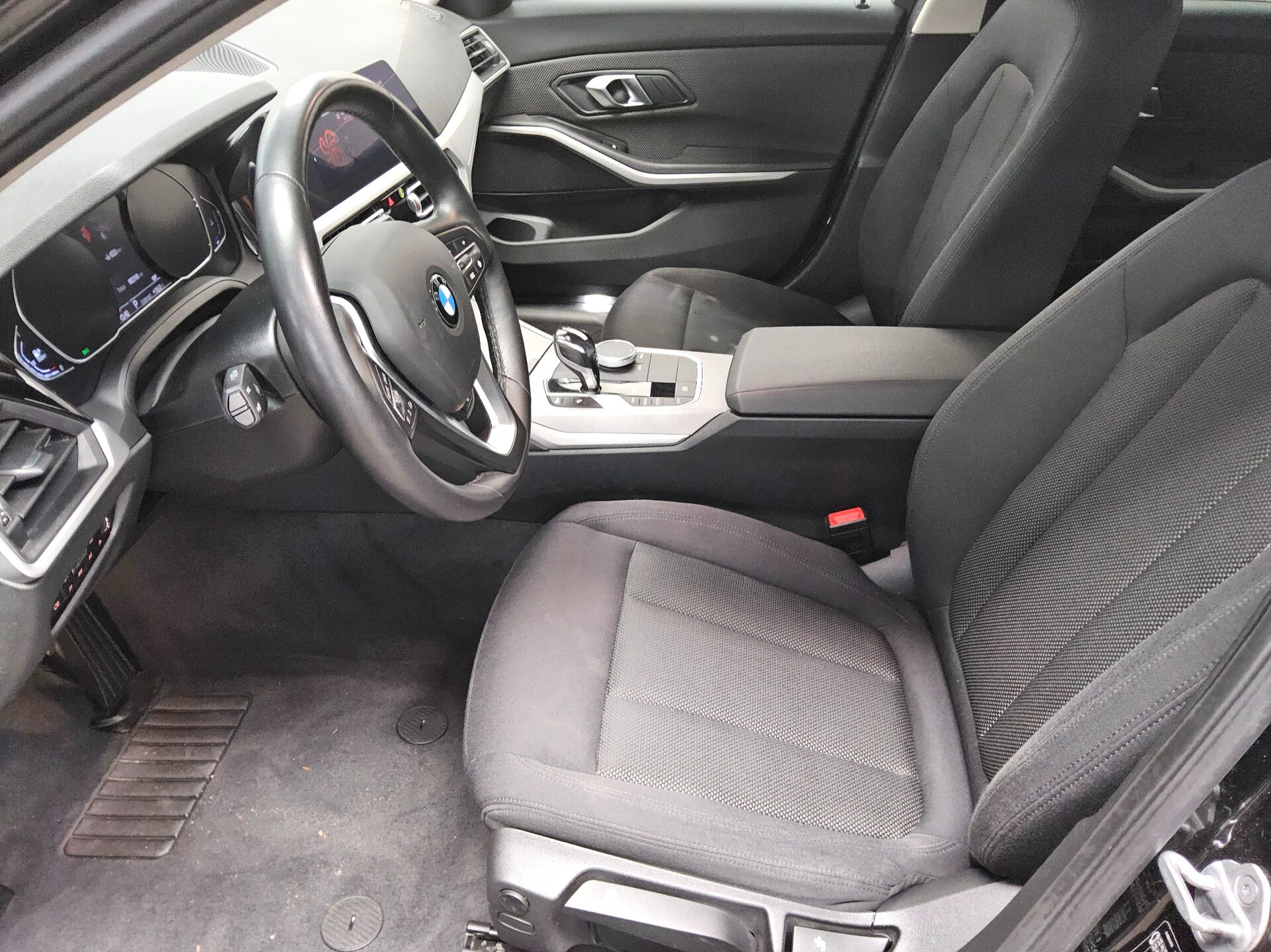 BMW 318dA Advantage Navi LED LC+ Kamera 9