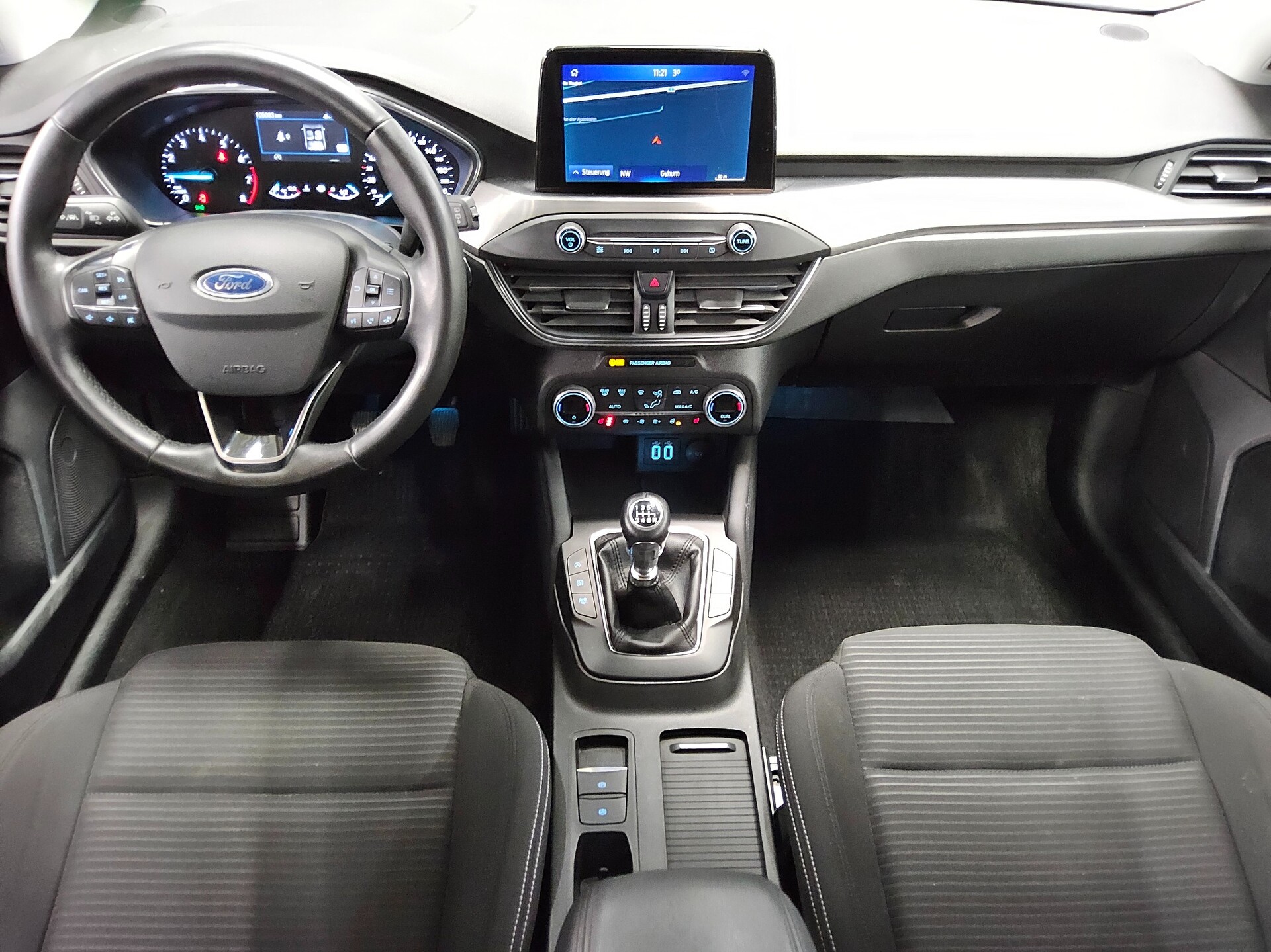 Ford Focus Turnier 1.0 EB Titanium Navi LED RFK PDC 5