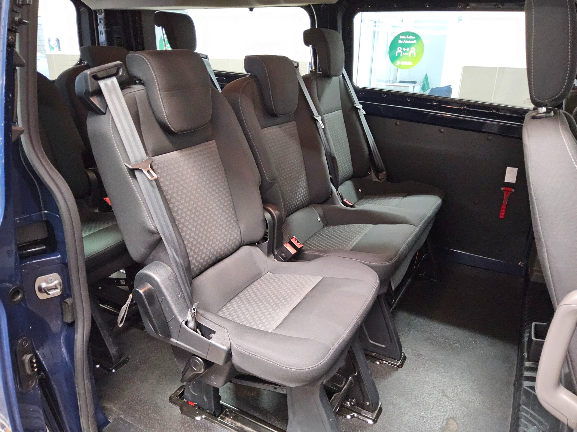 Ford Transit Custom 2.0 EB Trend 8-Sitze Navi PDC Shz 12