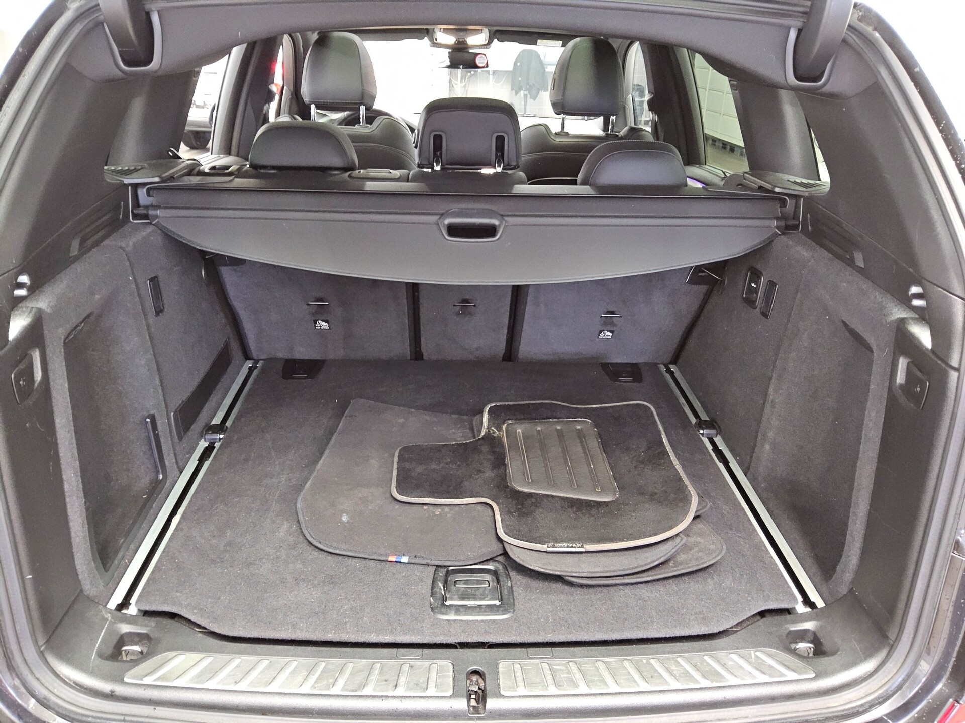 BMW X3 xDrive30d M-Sport Navi LED+ HuD HiFi Pano 13