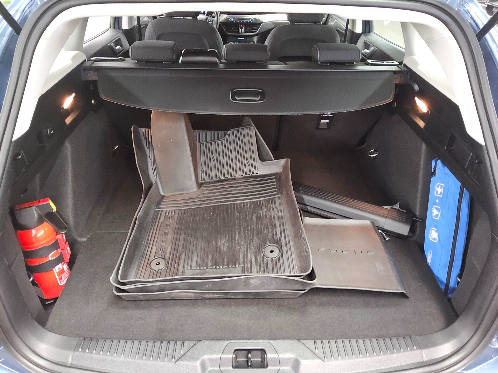 Ford Focus Turnier 1.0 EB Titanium Navi LED RFK 11