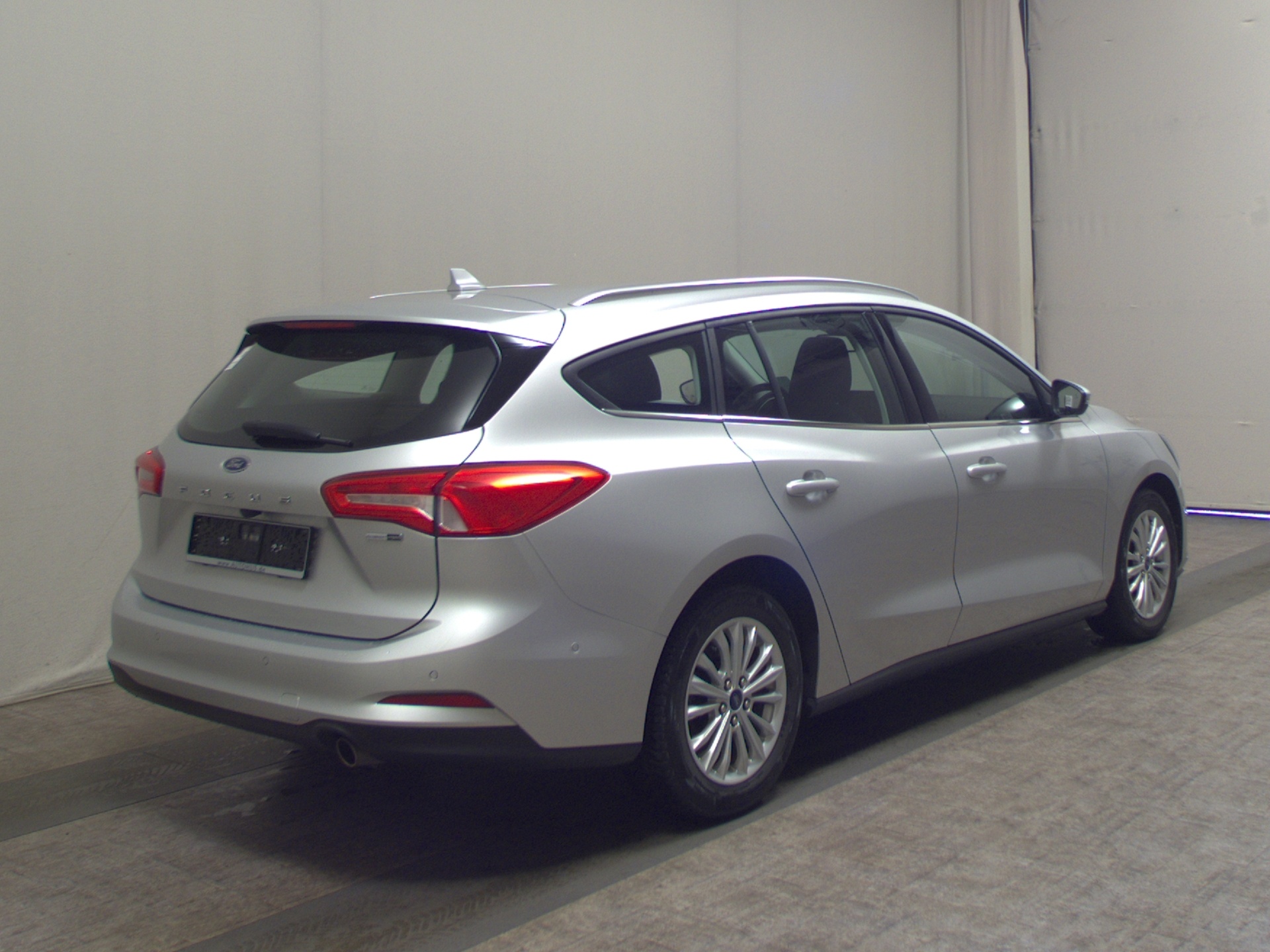 Ford Focus Turnier 1.0 EB Titanium Navi LED RfK Shz 4