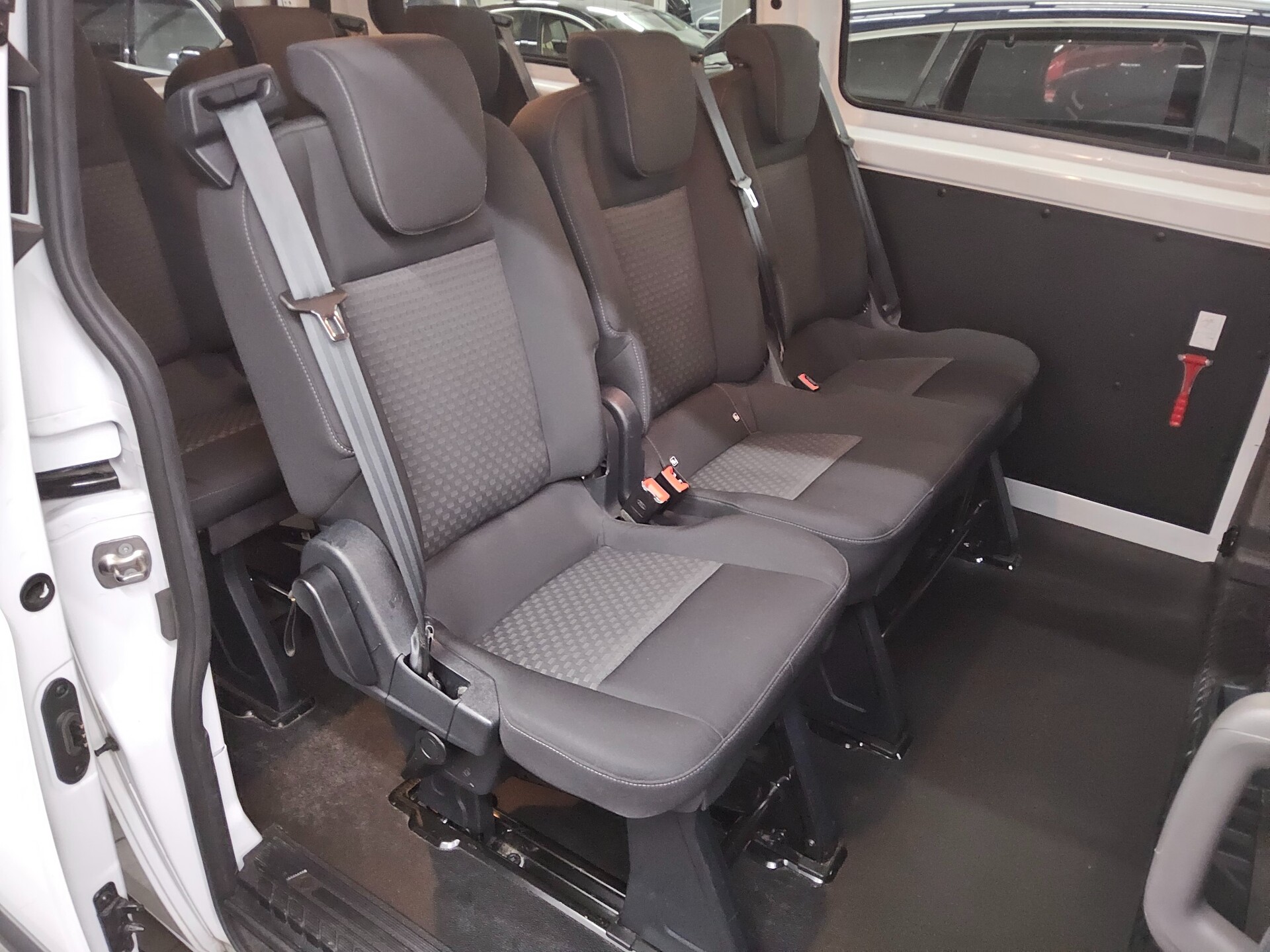 Ford Transit Custom 2.0 TDCi Trend L2 9-Sitzer Navi 12