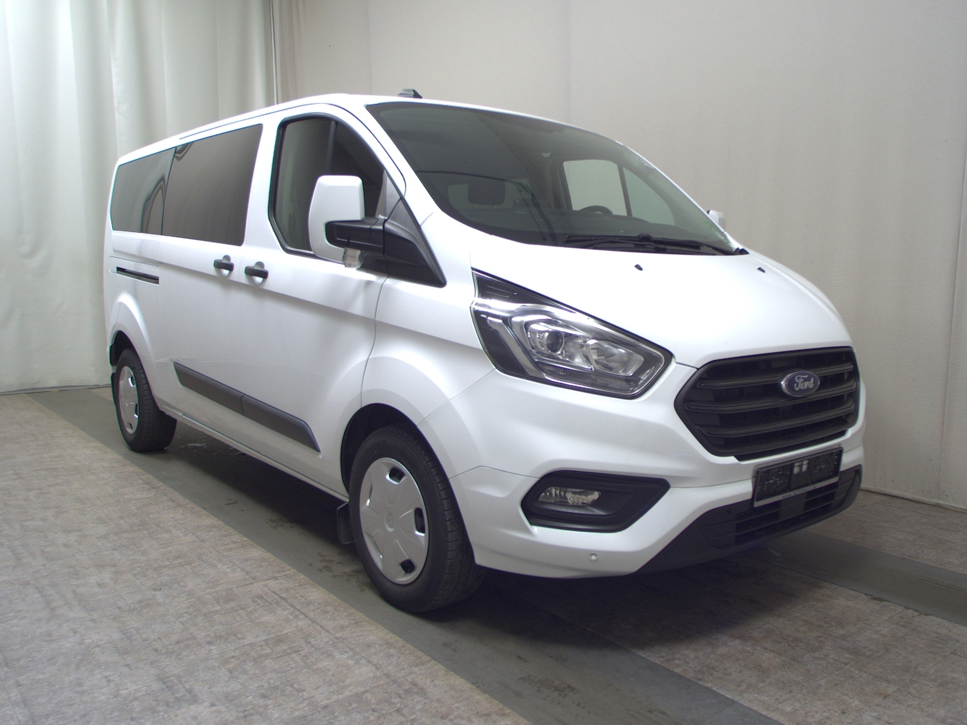 Ford Transit Custom 2.0 TDCi Trend L2 9-Sitzer Navi 3