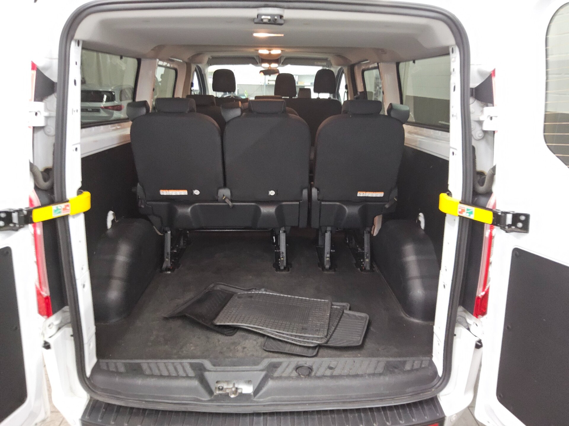 Ford Transit Custom 2.0 TDCi Trend L2 9-Sitzer Navi 11