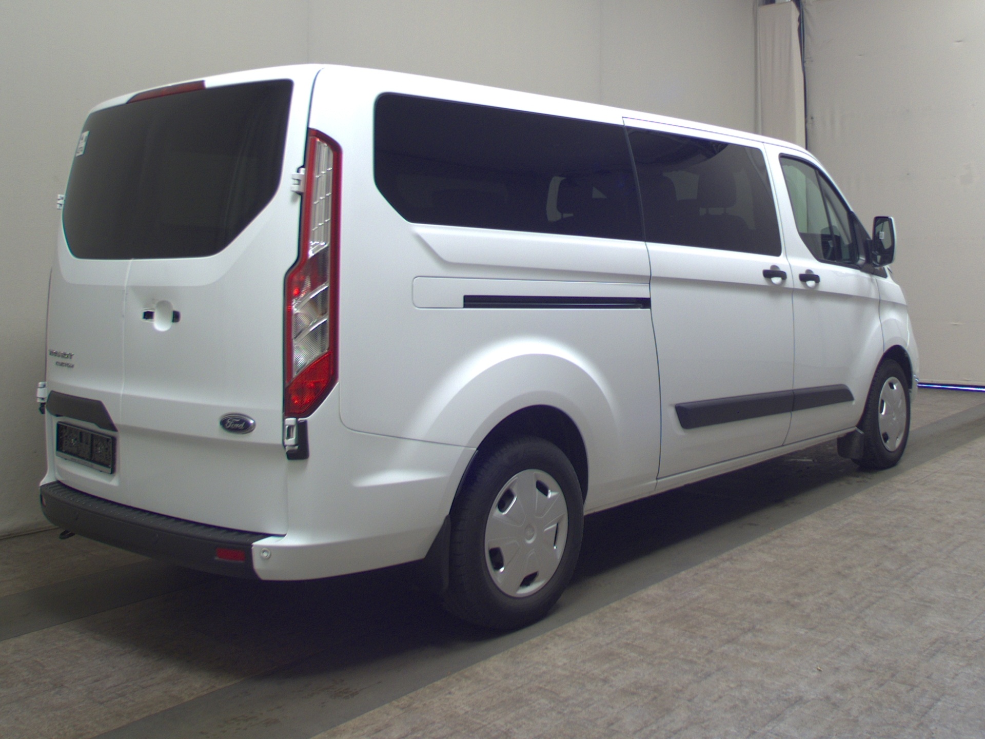 Ford Transit Custom 2.0 TDCi Trend L2 9-Sitzer Navi 4