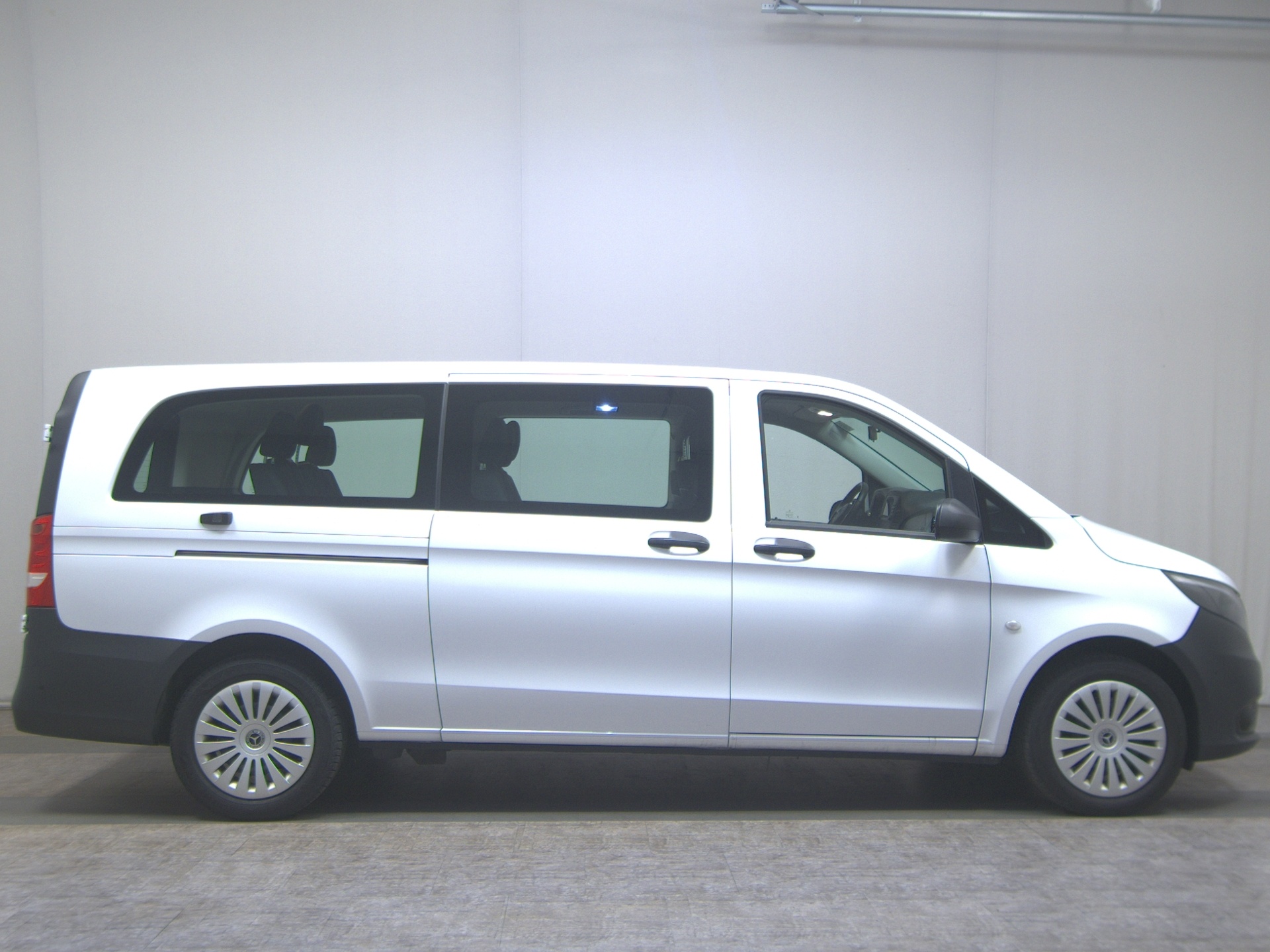 Mercedes-Benz Vito CDI Tourer Pro extralang 8-Sitze Navi RfK