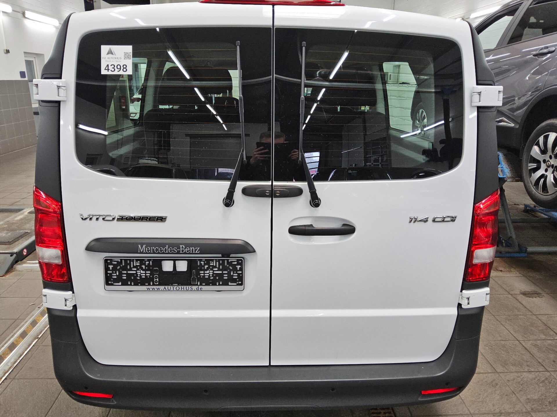 Mercedes-Benz Vito CDI Tourer Pro extralang 8-Sitze Navi RfK 10