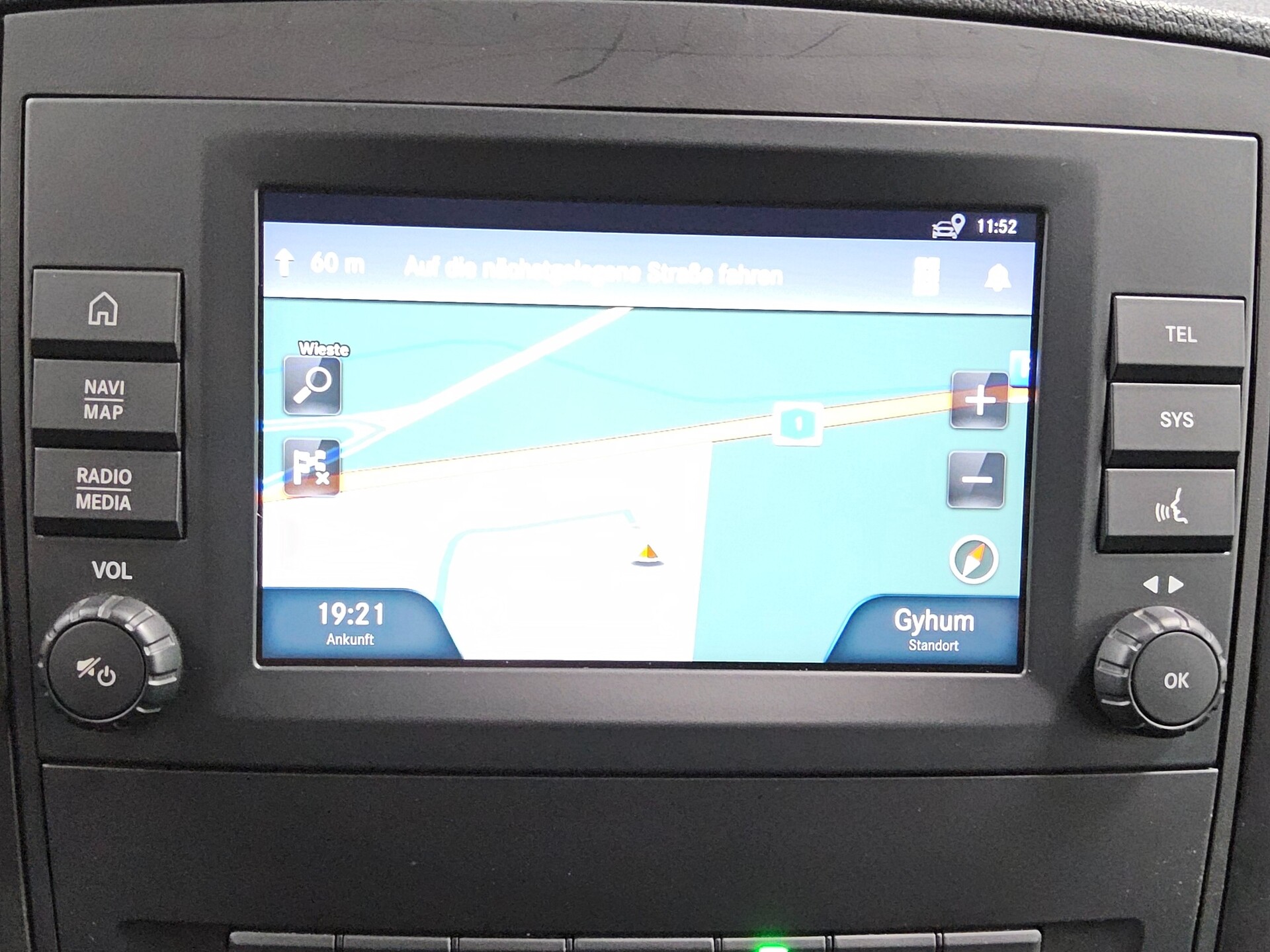 Mercedes-Benz Vito CDI Tourer Pro extralang 8-Sitzer Navi RfK 7