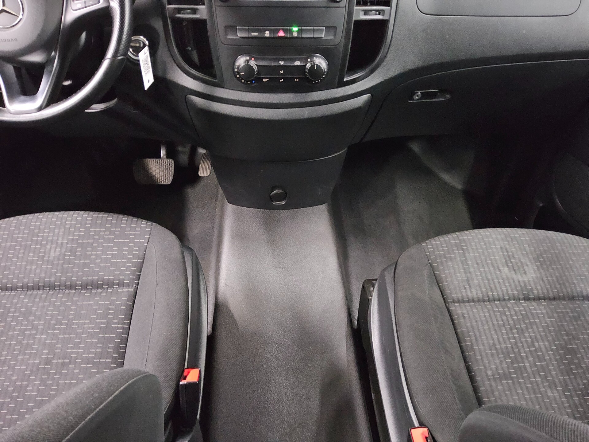 Mercedes-Benz Vito Lang CDI 8-Sitze Navi RfK Shz PDC Tempomat 6