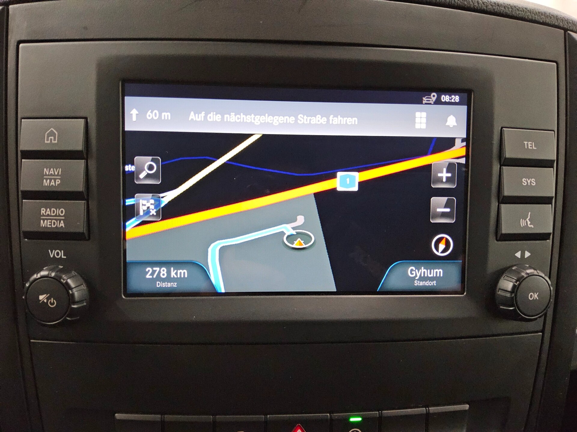 Mercedes-Benz Vito Lang CDI 8-Sitze Navi RfK Shz PDC Tempomat 7