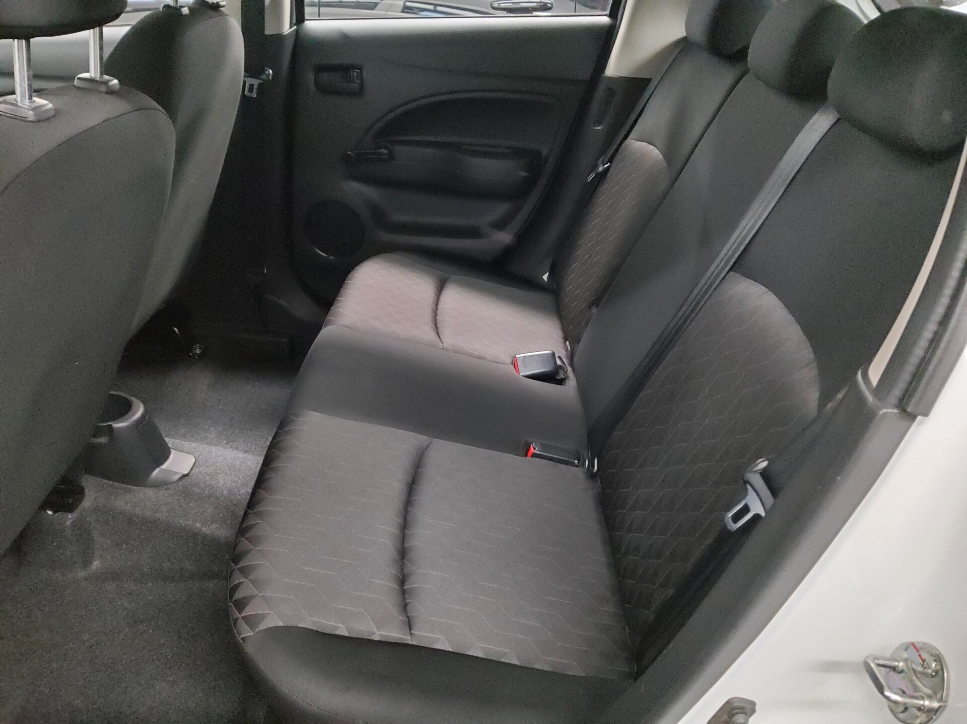 Mitsubishi Space Star 1.2 DAB FSE Bluetooth Klima 13