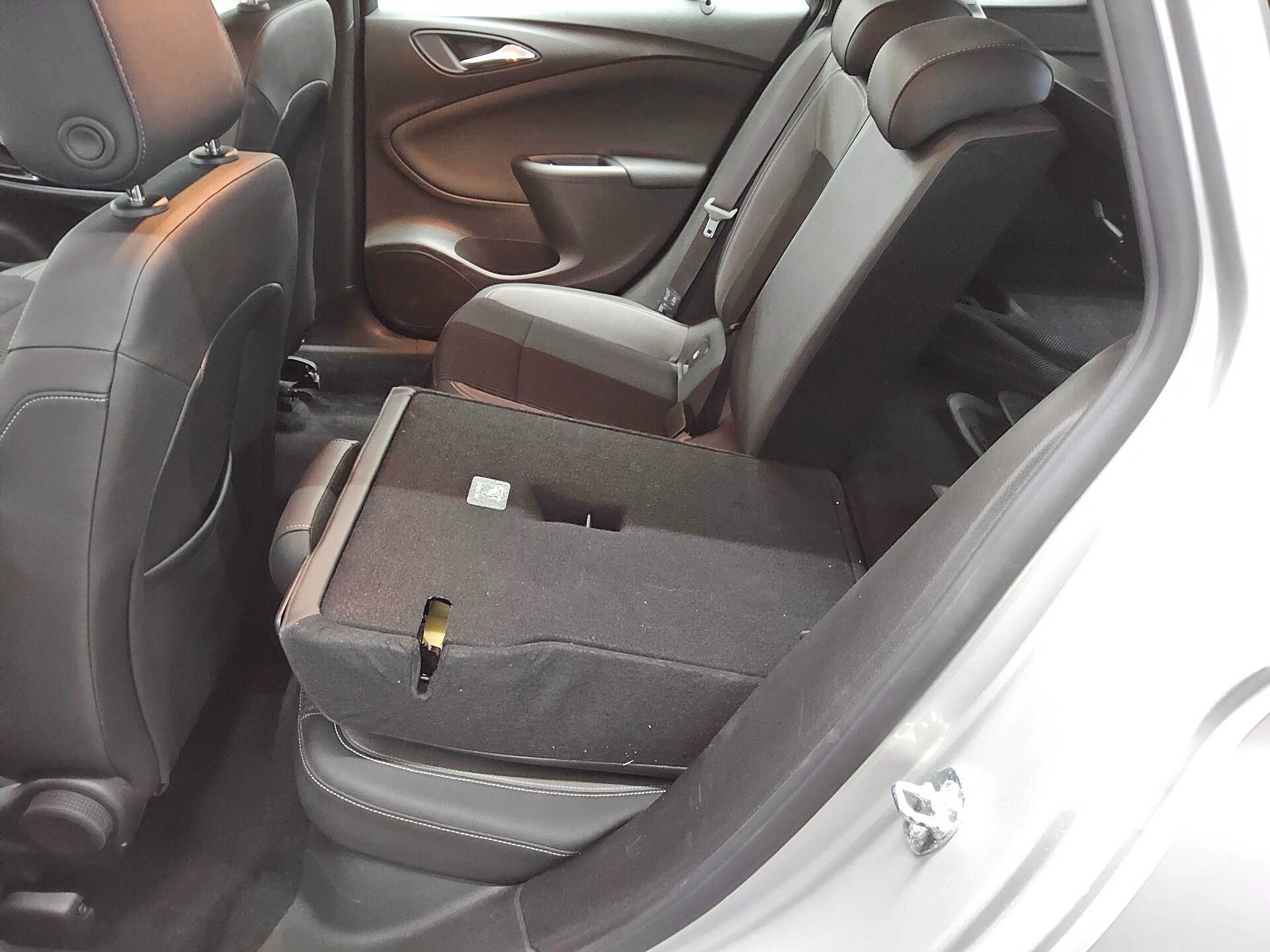 Opel Astra ST 1.2 Turbo Elegance T-Leder Navi RfK PDC 12