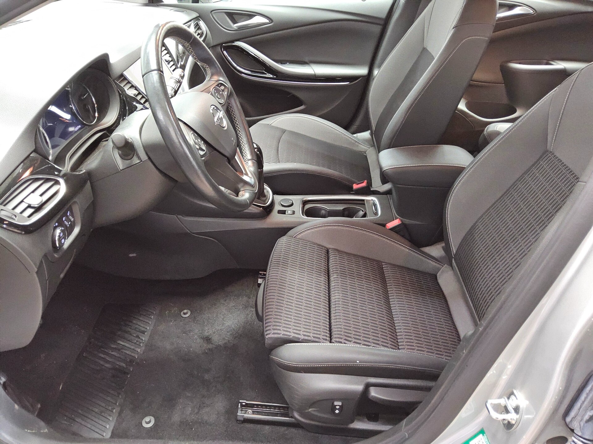 Opel Astra ST 1.2 Turbo Elegance T-Leder Navi RfK PDC 8