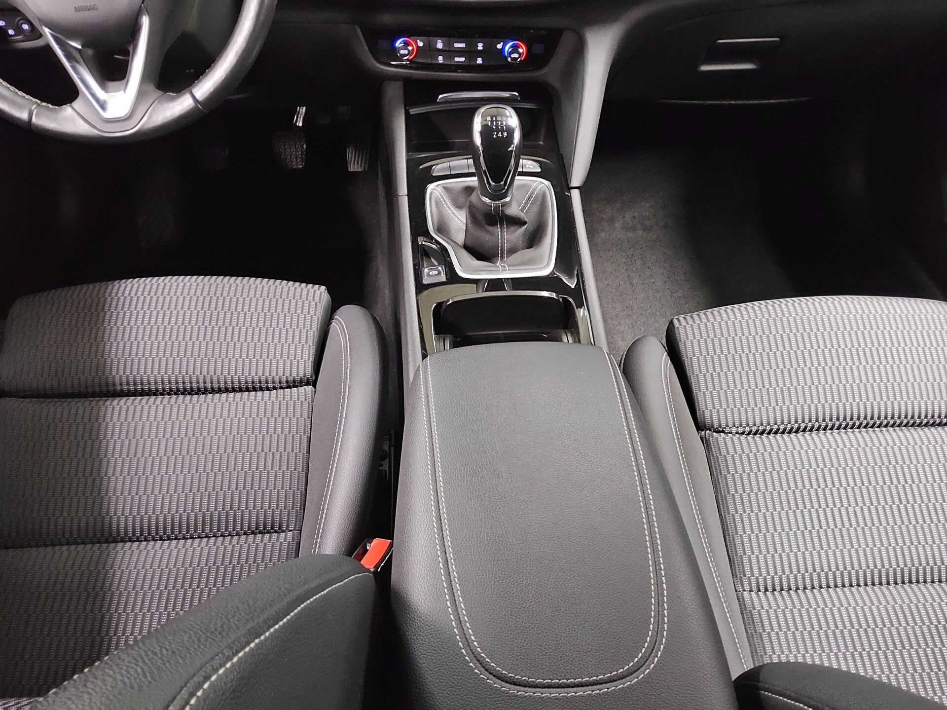 Opel Insignia ST 2.0 CDTI Business Elegance Navi LED 6