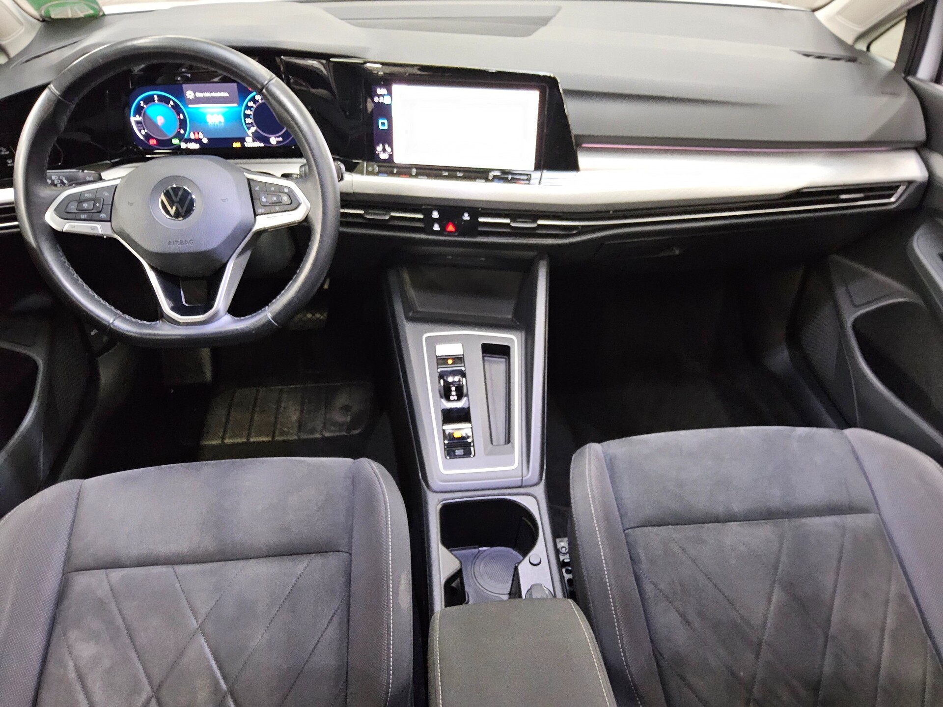 Volkswagen Golf-8 Var. 2.0 TDI Life Navi LED+ DC Sthzg RFK 5