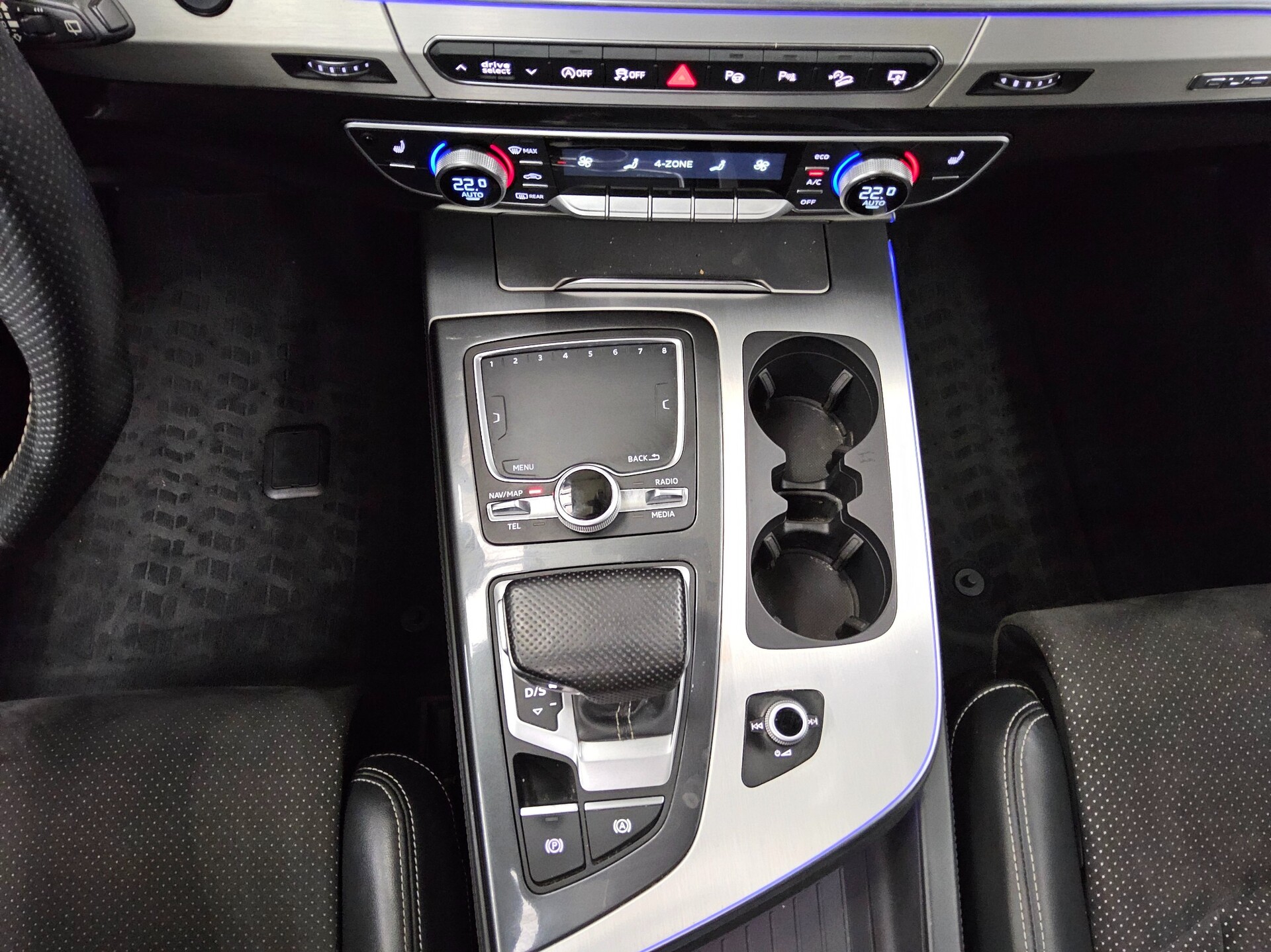 Audi Q7 3.0 TDI Qu. S-Line Matrix Pano vc HuD B&O CAM 6