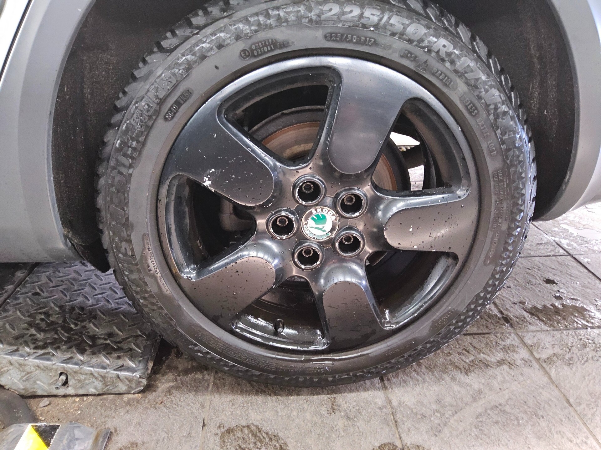 Skoda Octavia Kombi 2.0 TDI 4x4 Scout Nav AHK HU 02/07 10