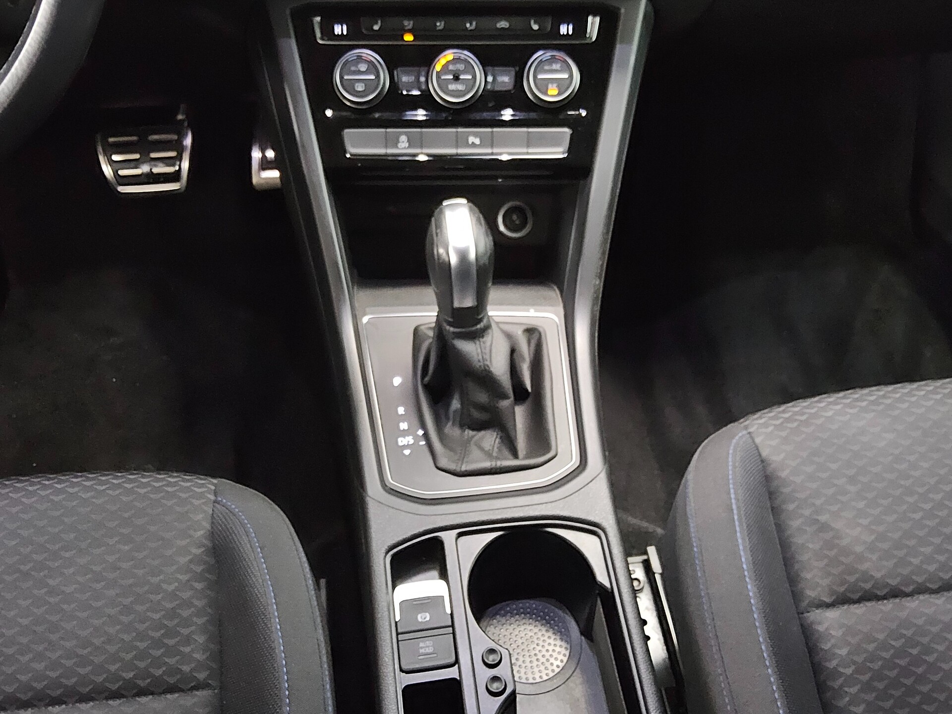 Volkswagen Touran 1.5 TSI United Navi LED ACC PDC Ambiente 6