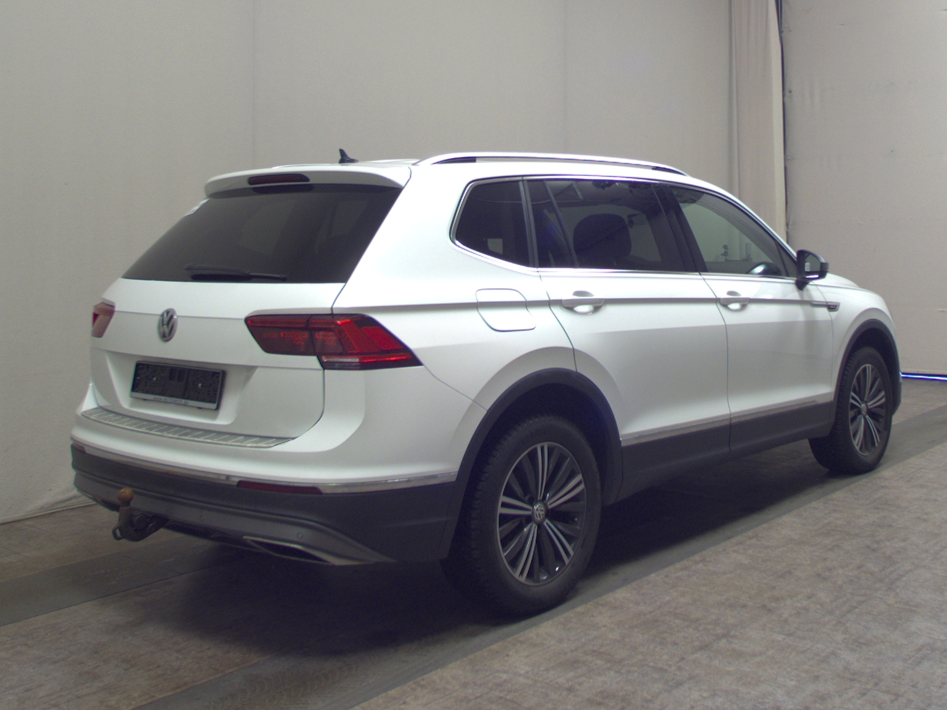 Volkswagen Tiguan Allspace 2.0 TSI 4M Highline Pano AID AHK 4