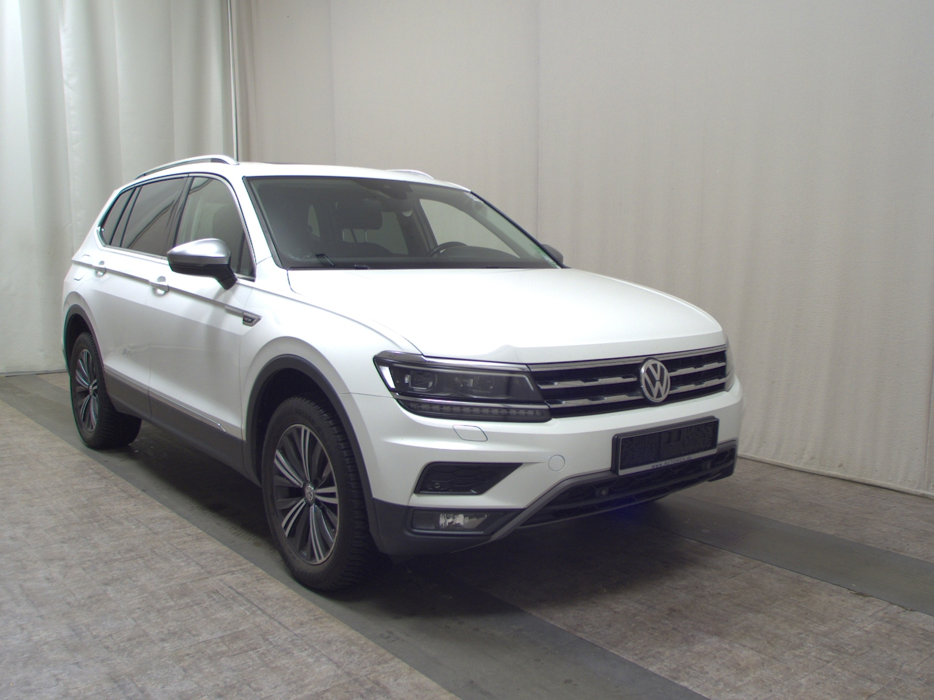 Volkswagen Tiguan Allspace 2.0 TSI 4M Highline Pano AID AHK 3