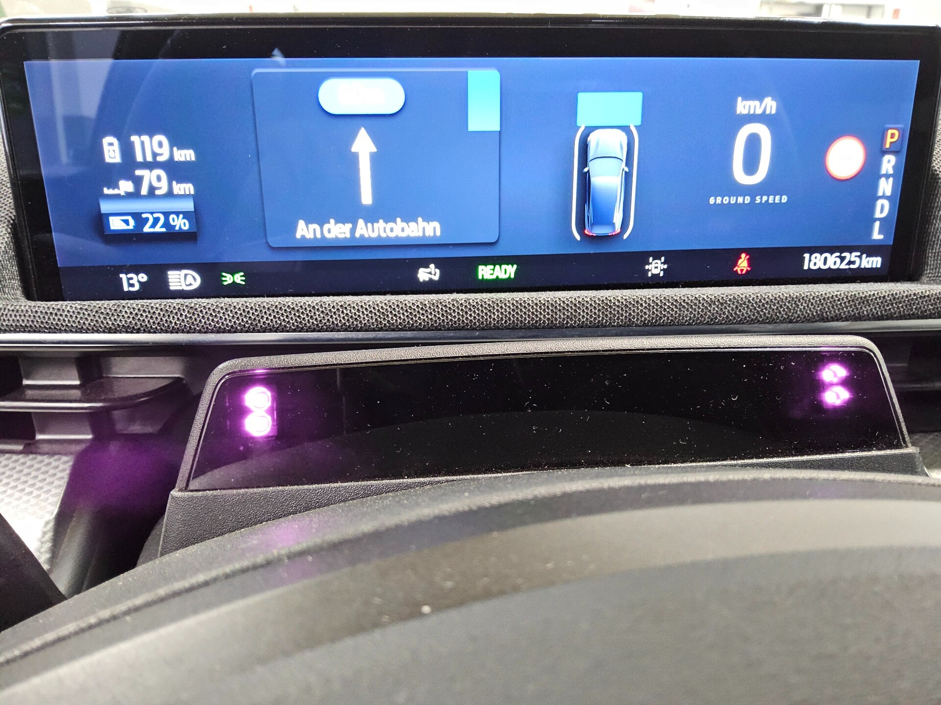 Ford Mustang Mach-E Navi LED Pano Leder AHK RFK 8