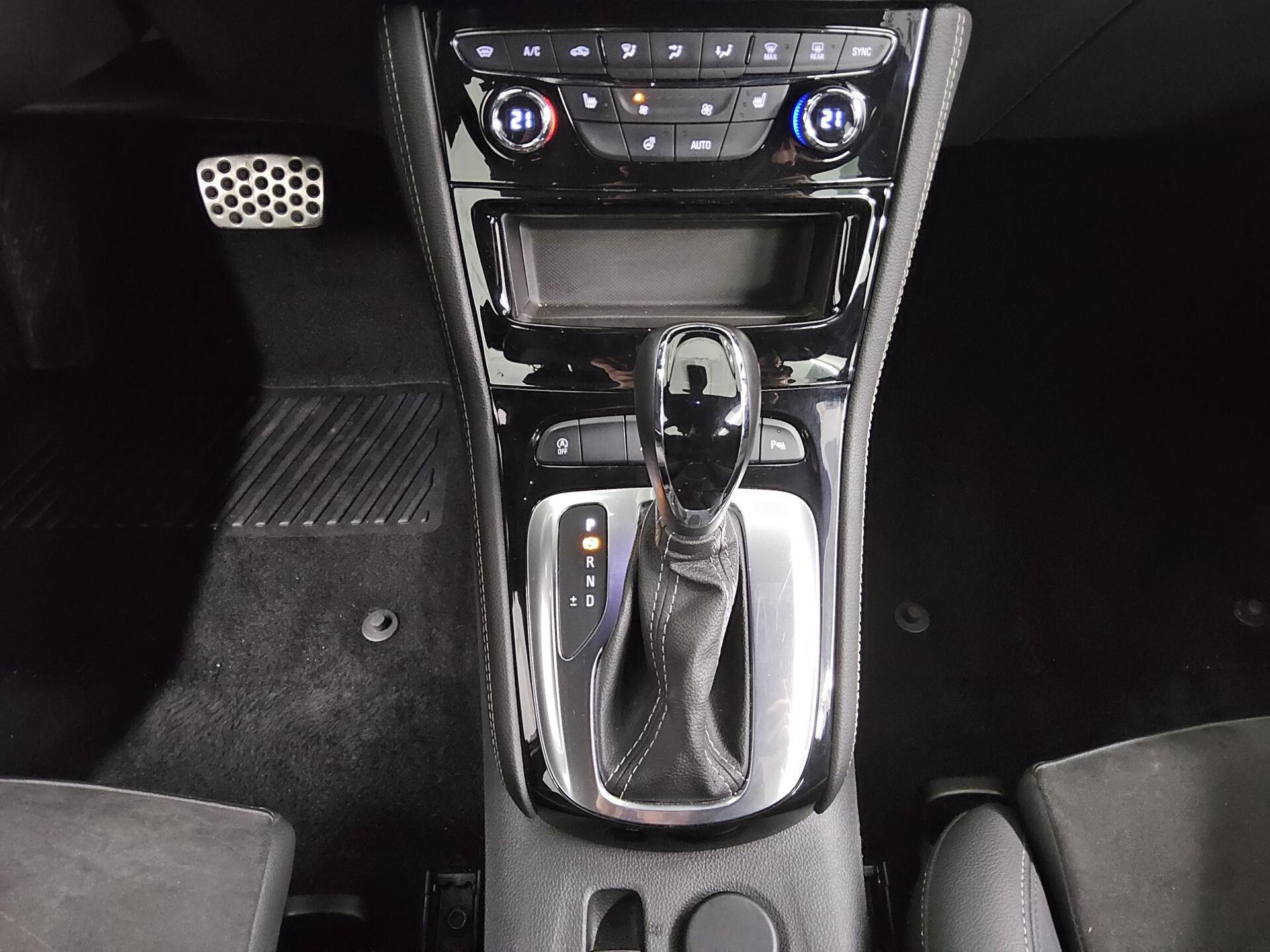 Opel Astra ST 1.5 D Elegance T-Leder Navi LED RfK AHK 6