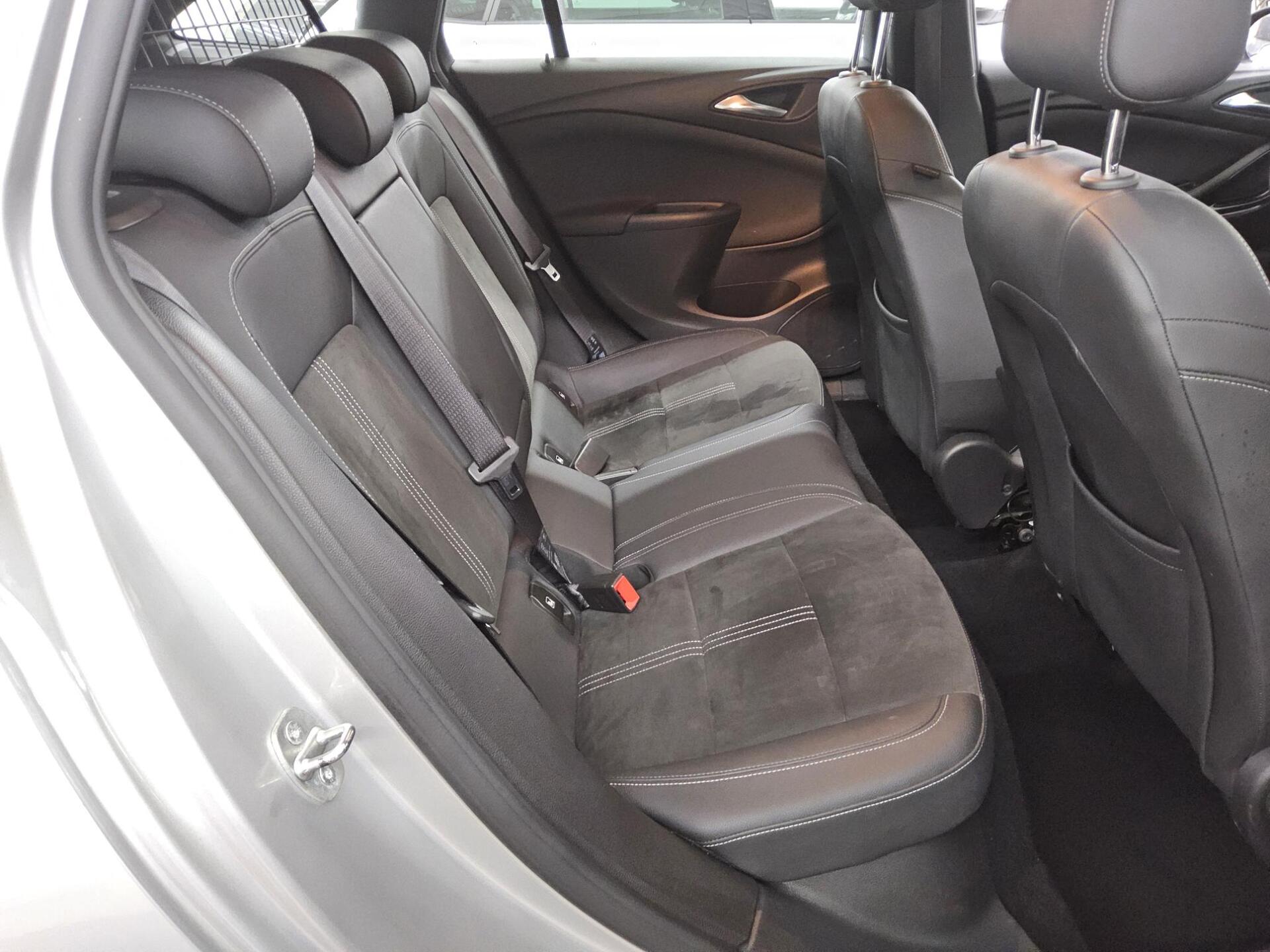 Opel Astra ST 1.5 D Elegance T-Leder Navi LED RfK AHK 13