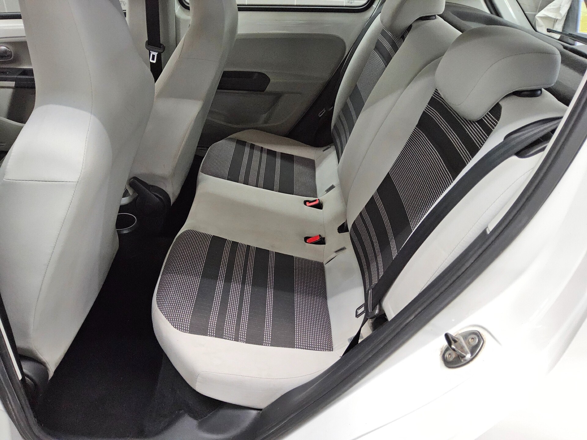 Seat Mii 1.0 Style PDC Shz Tempomat 13