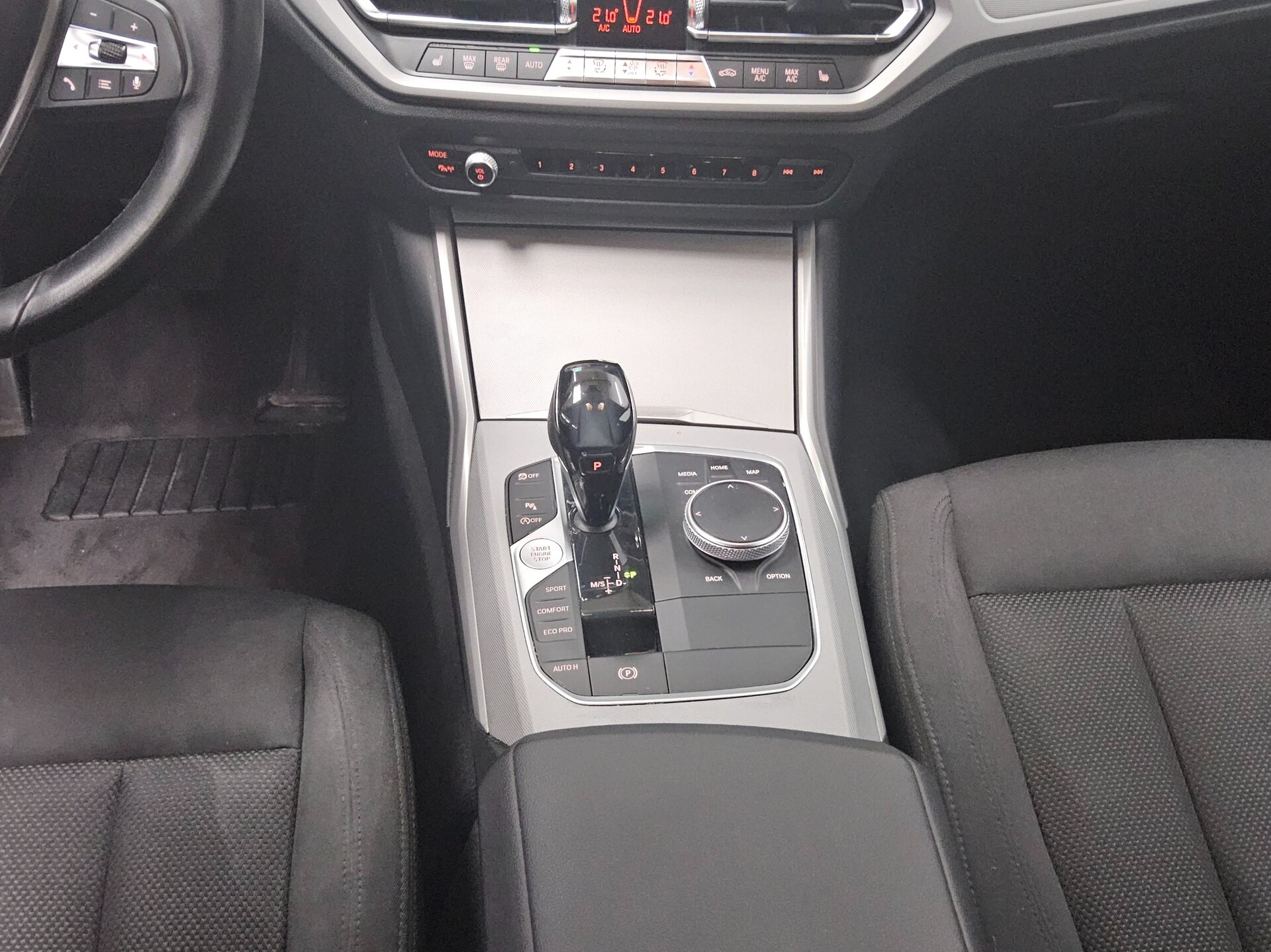 BMW 320dA Touring Advantage Navi LC+ LED DAB PDC 6