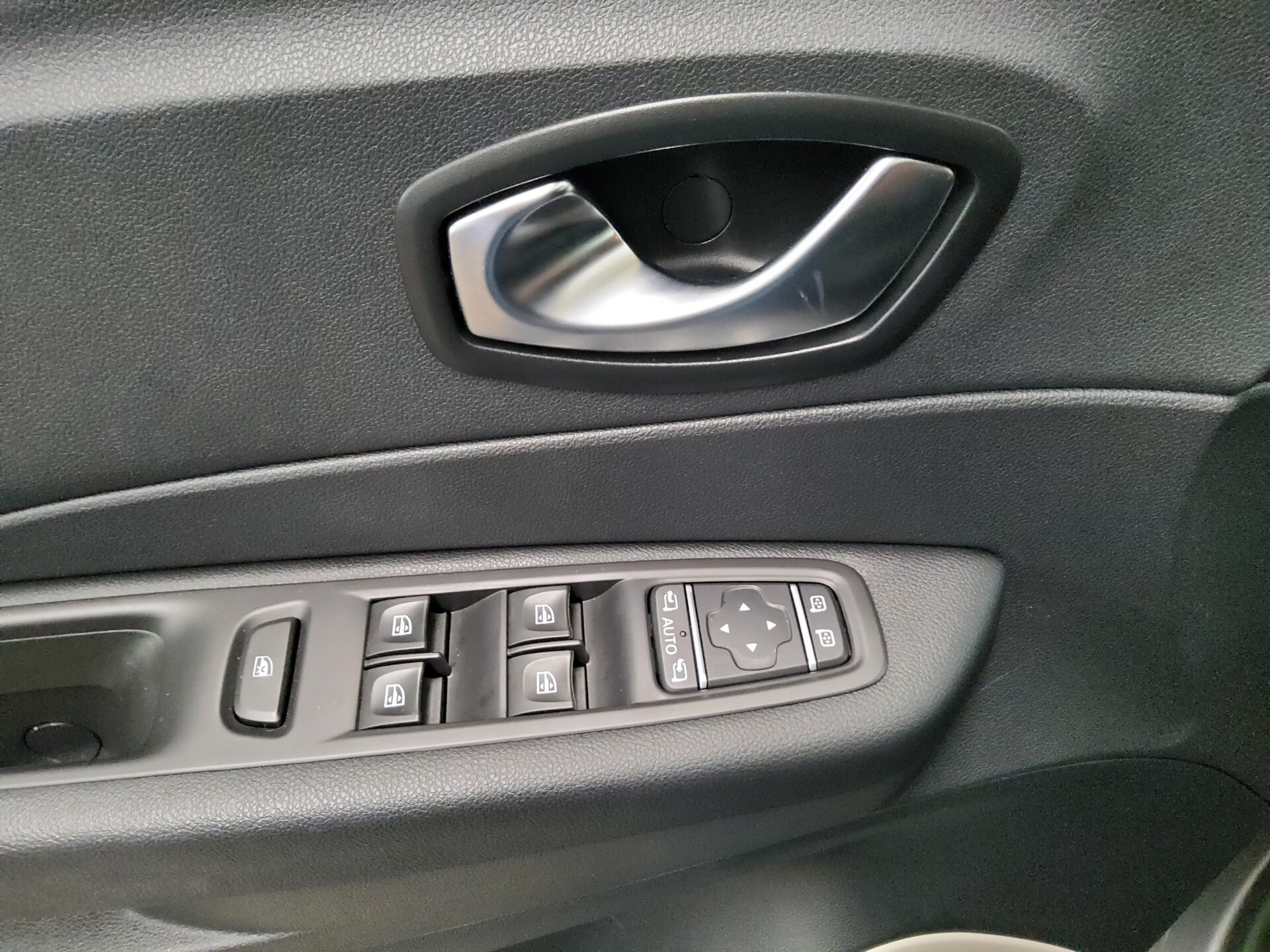 Renault Captur 0.9 TCe Navi PDC Shz Klima Tempomat 9