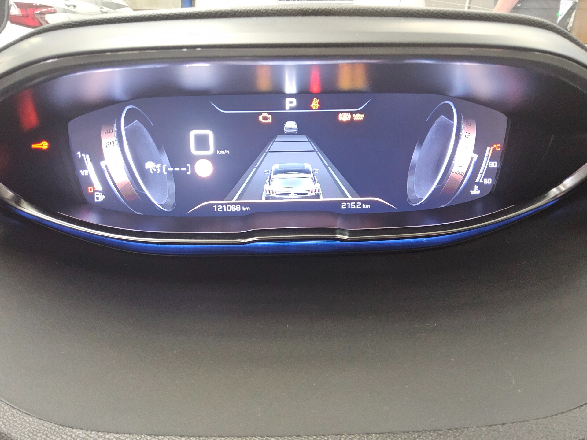 Peugeot 3008 1.5 BlueHDi 130 Allure Navi LED AHK RFK 8