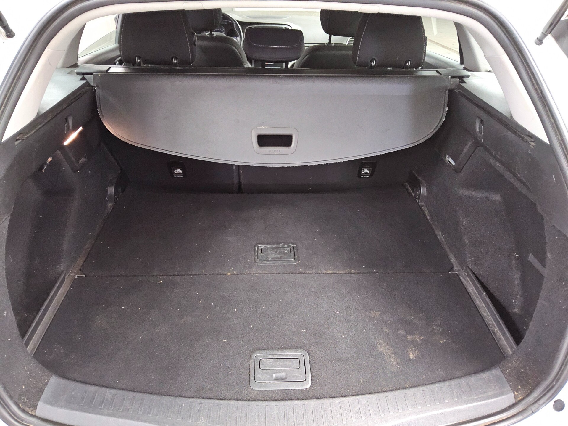 Renault Megane Grandtour 1.3 TCe Limited Navi SHZ 11