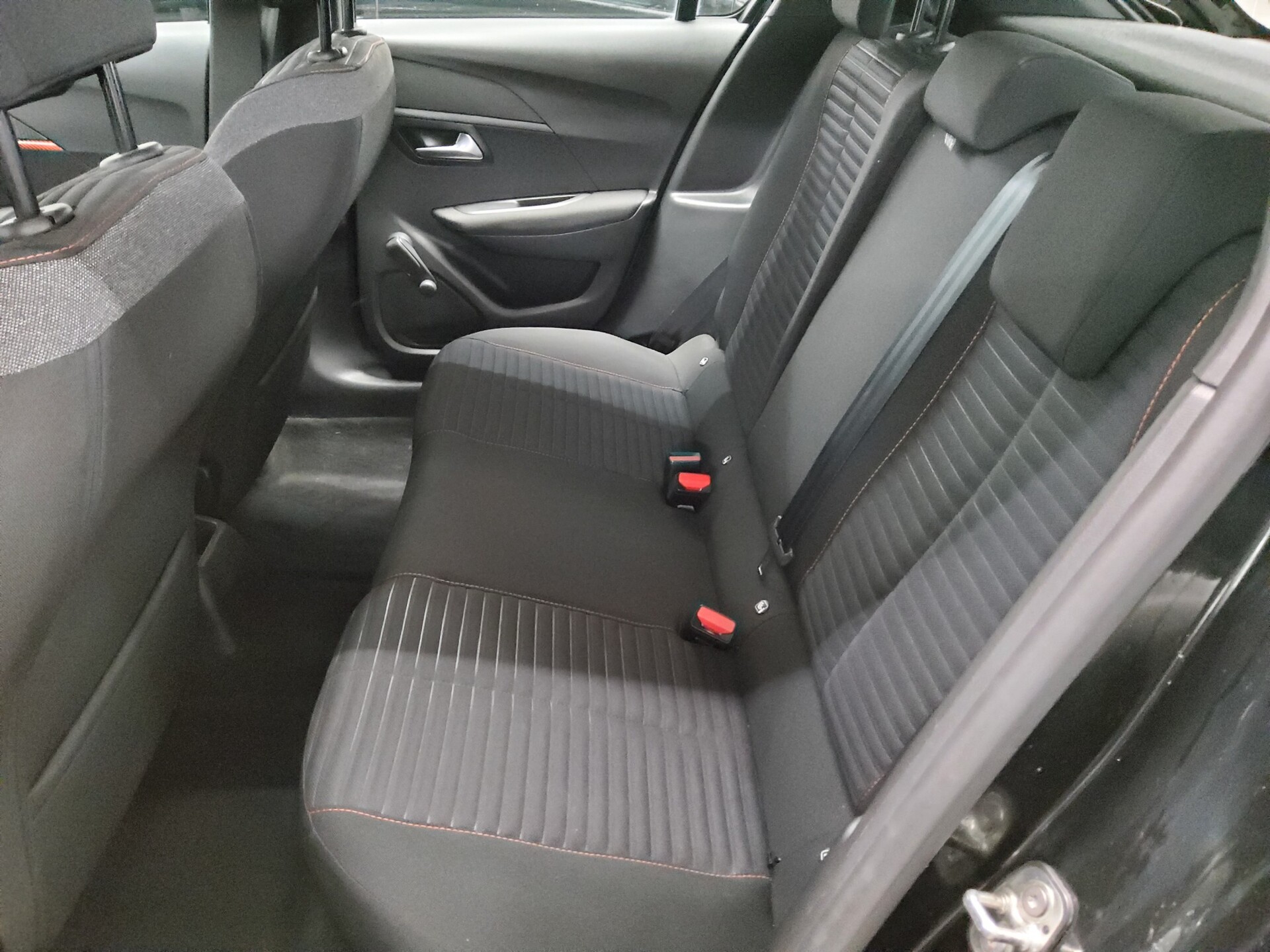 Peugeot 208 1.5 BlueHDI Active LED PDC Klima 13