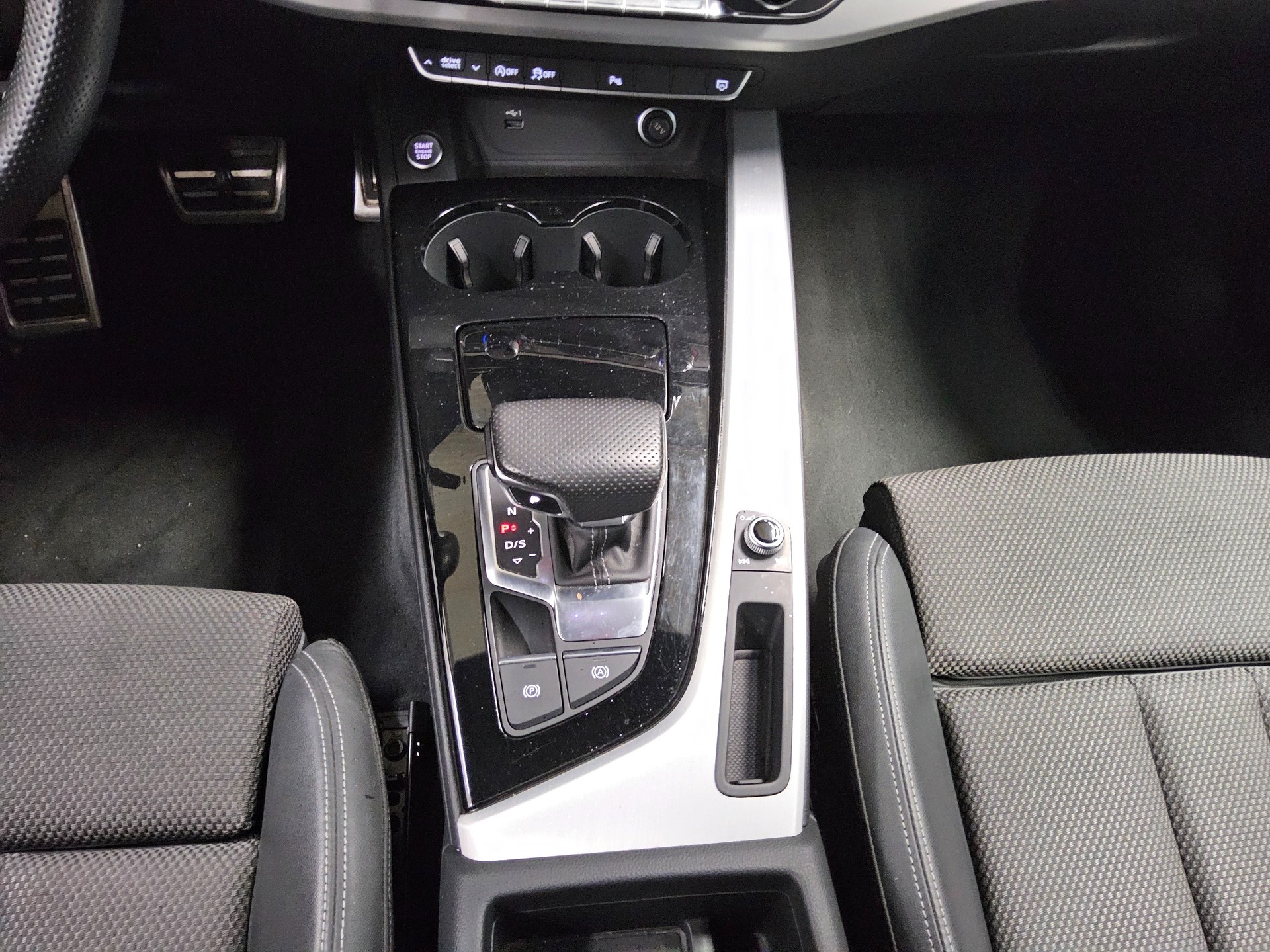 Audi A4 Avant 40 TDI S-Line Navi LED RfK Shz Sound 6