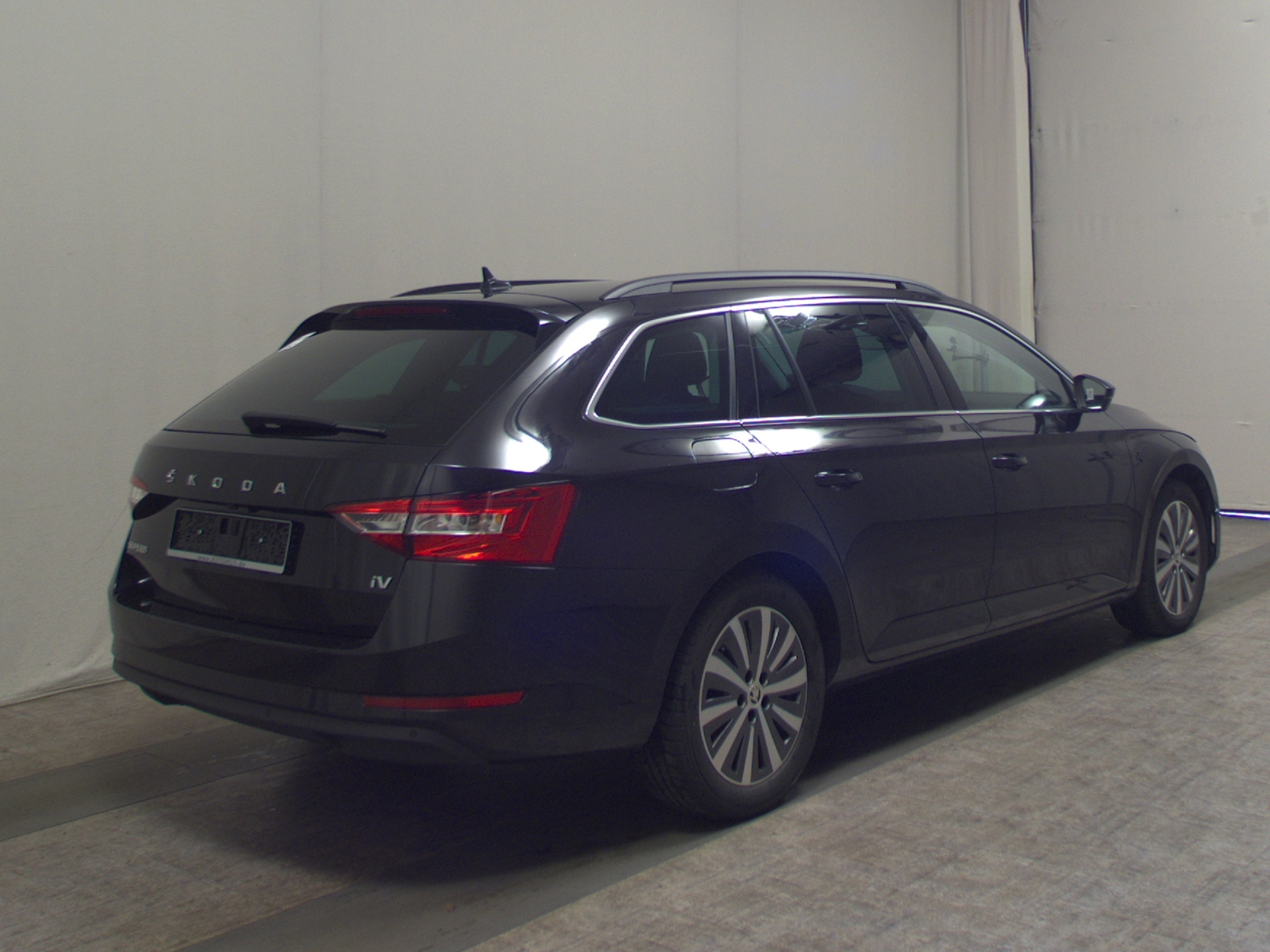 Skoda Superb Kombi 1.4 TSI iV Ambition Navi vc LED ACC 4