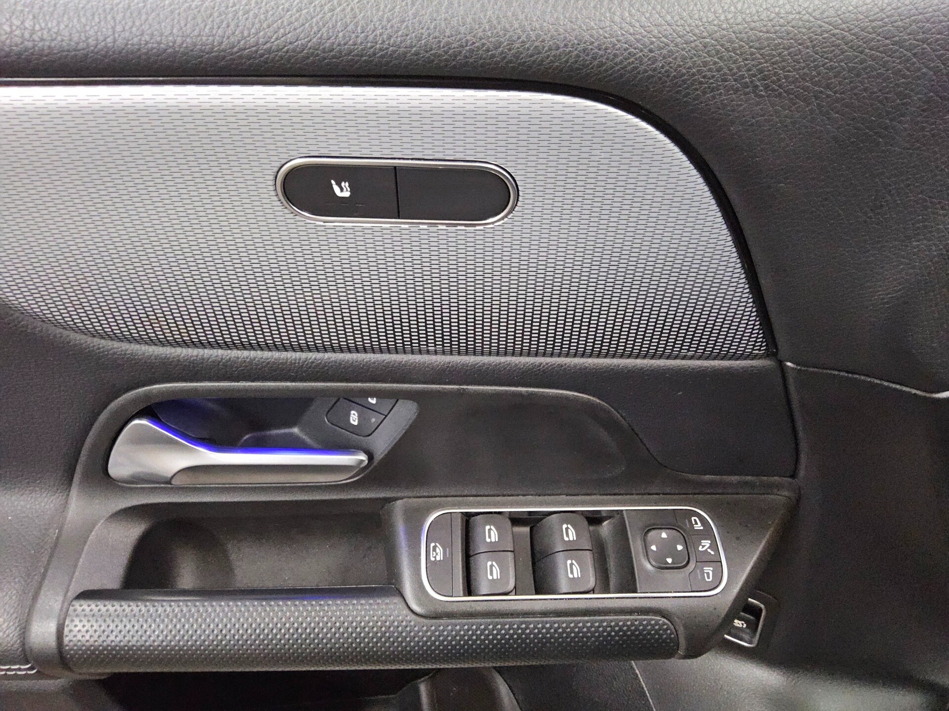 Mercedes-Benz GLB 180 d Style 7-Sitze Navi LED MBUX+ Pano 10