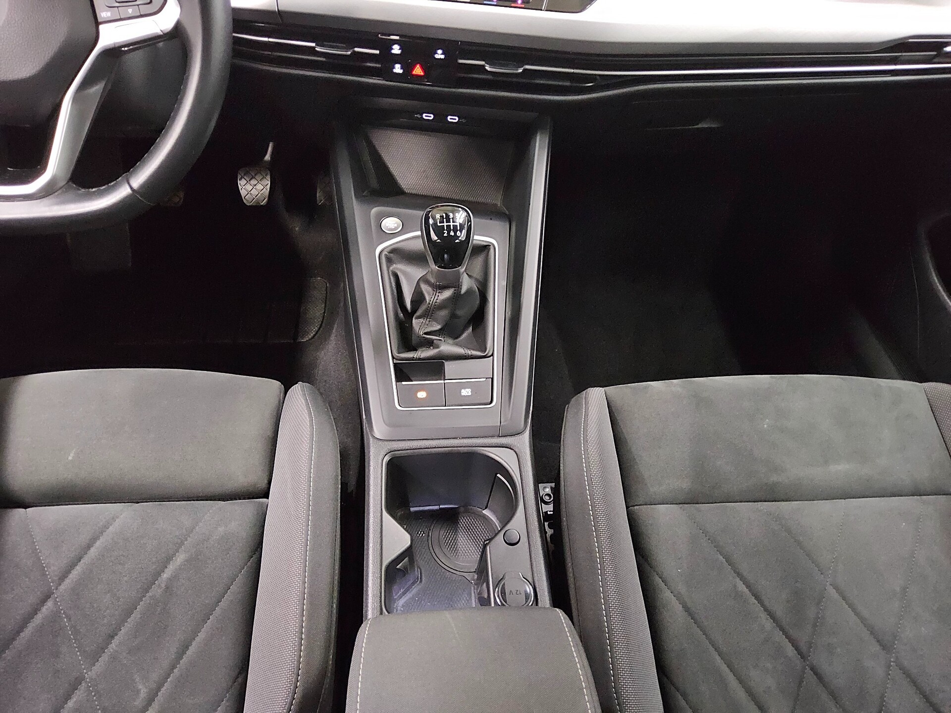 Volkswagen Golf-8 2.0 TDI Life Navi DC LED ACC Memory 6