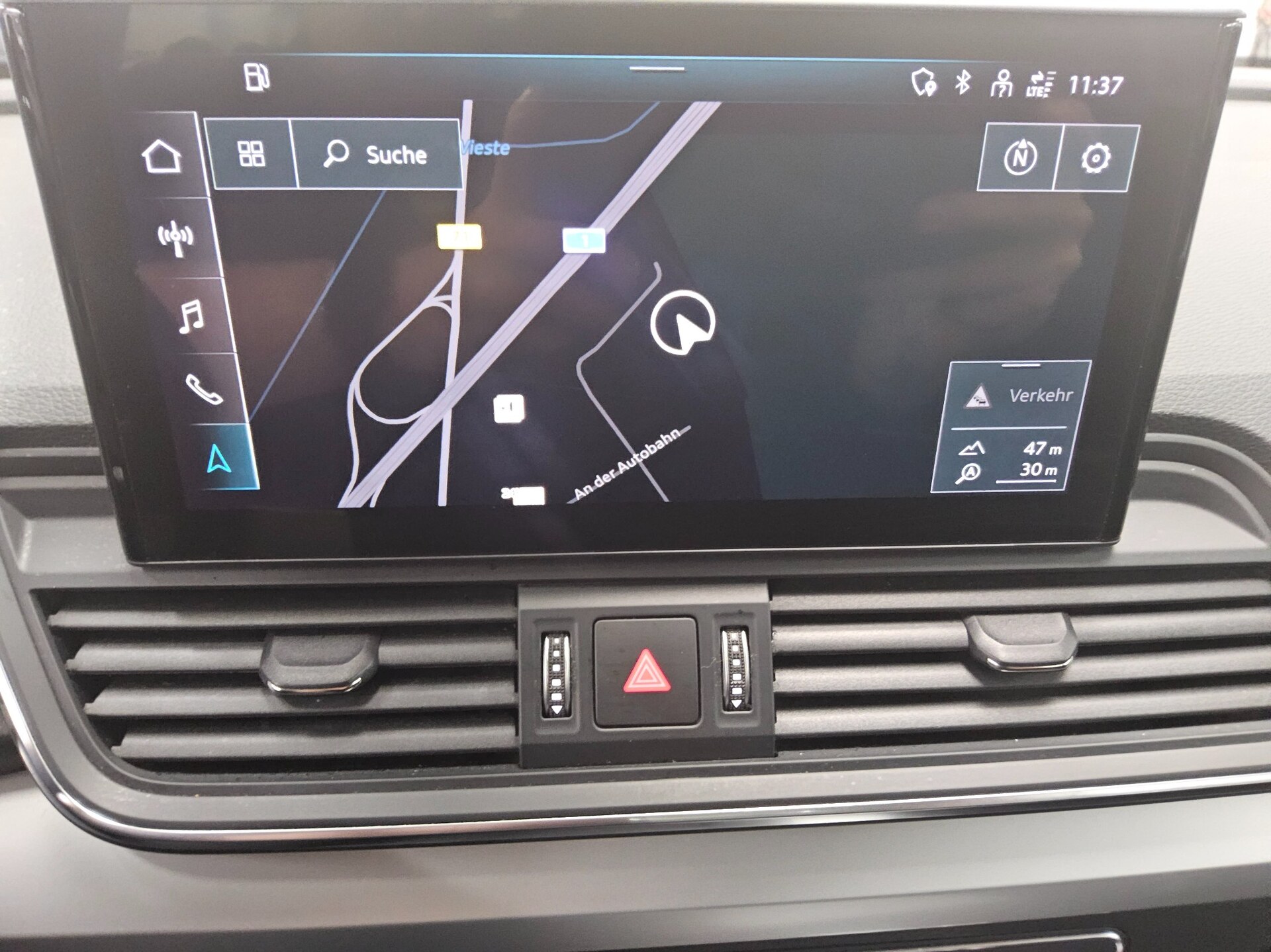 Audi Q5 50 TFSI e Qu. Navi virtual LED PDC Shz 7