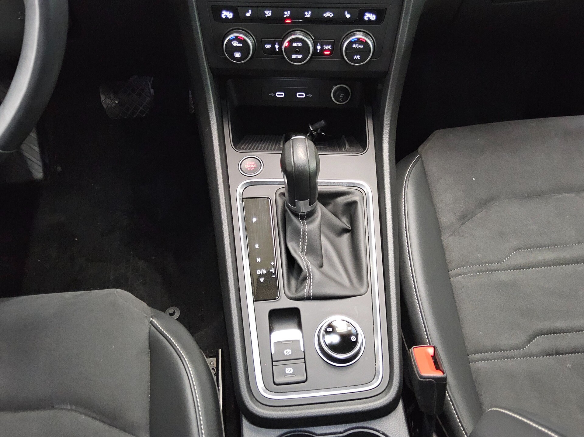 Seat Ateca 1.5 TSI Style Navi LED VC RFK SHZ ACC 6