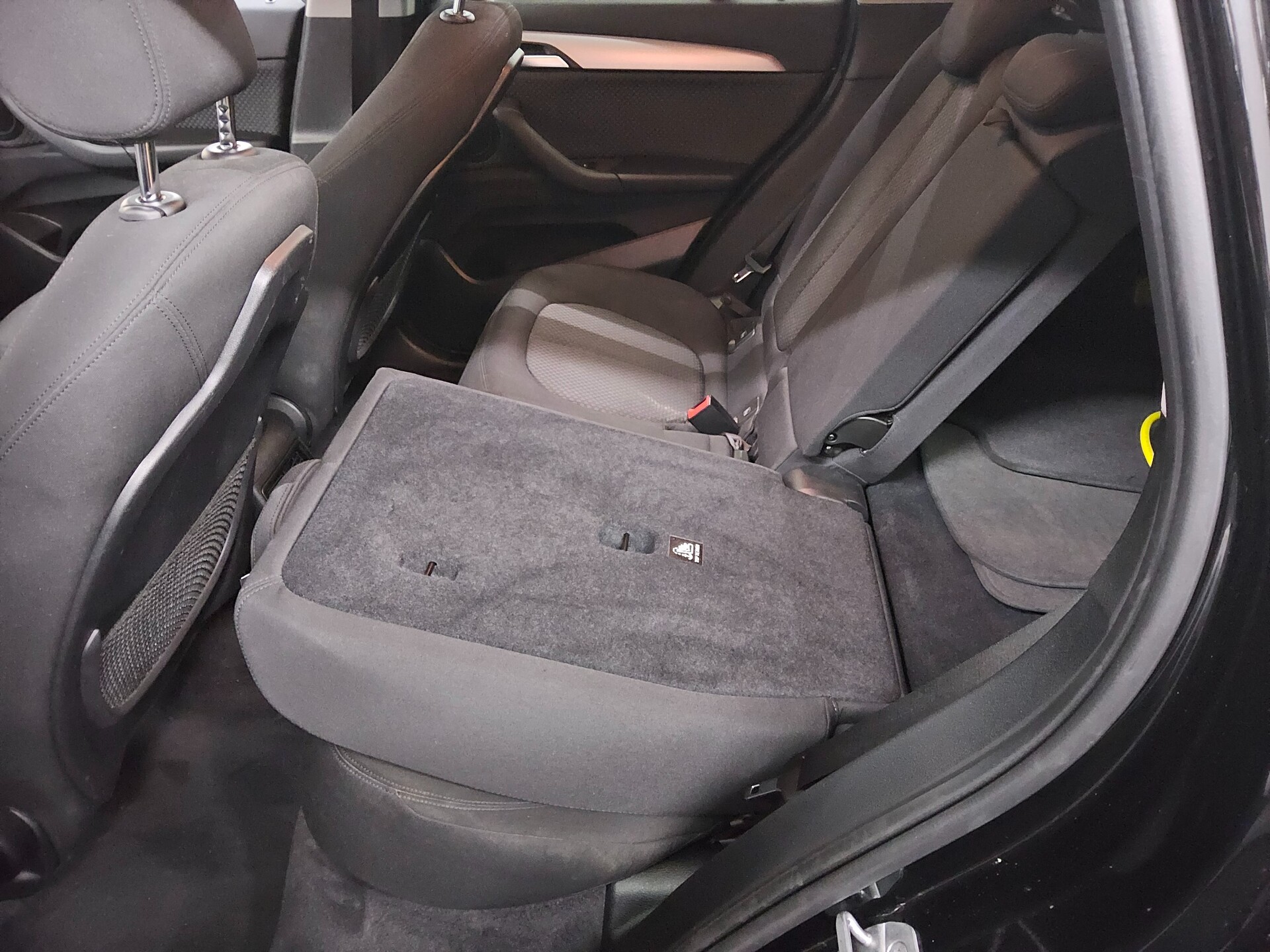 BMW X1 xDrive25e Advantage Navi HiFi PDC Shz 12