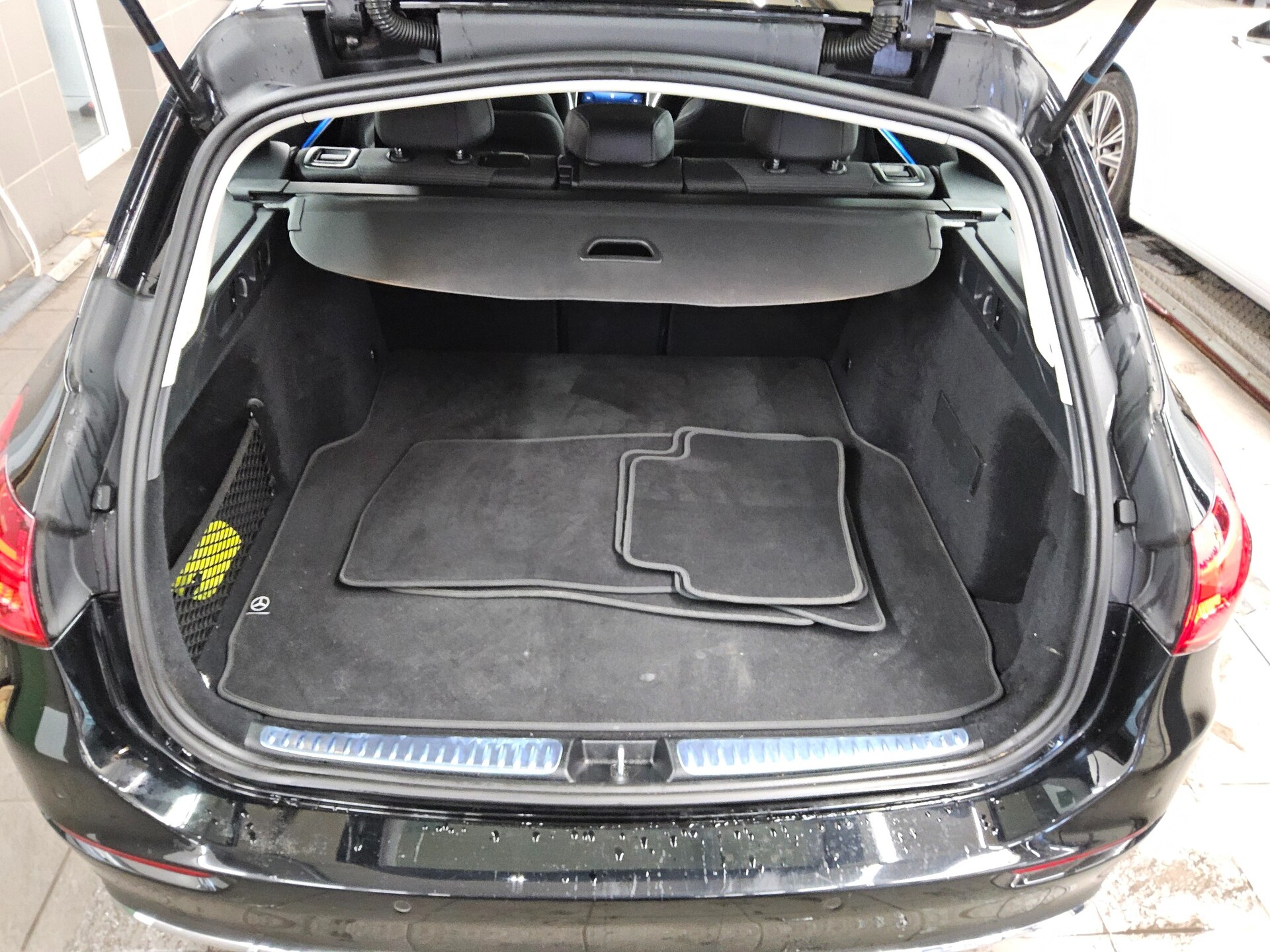 Mercedes-Benz C 200 T d Avantgarde Navi LED MBUX RFK SHZ 12