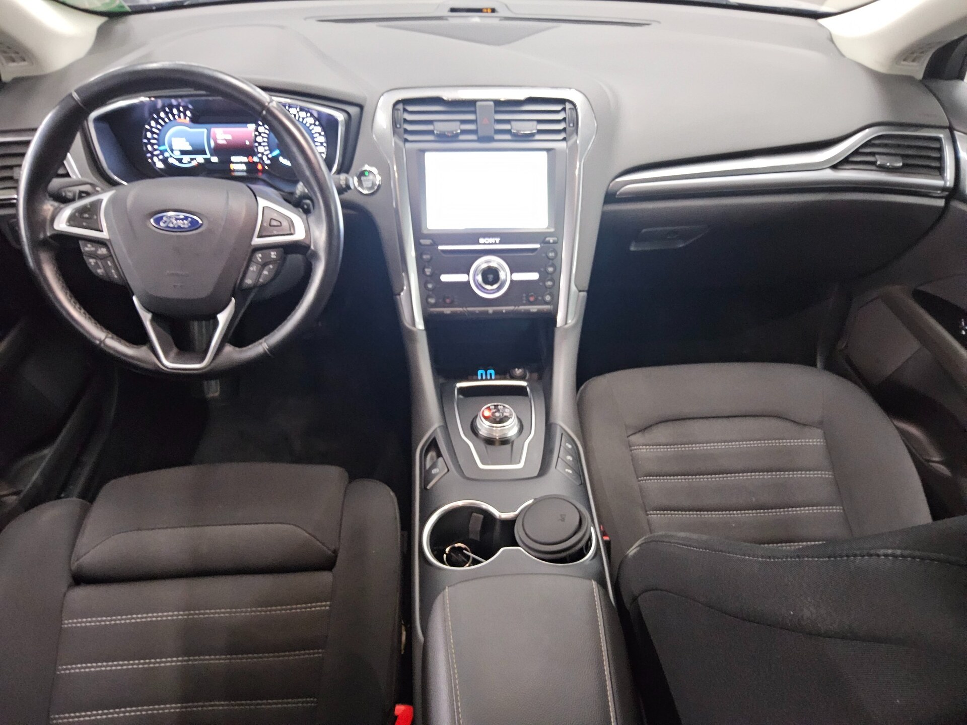Ford Mondeo Turnier 2.0 EB Titanium Navi LED RFK AHK 5