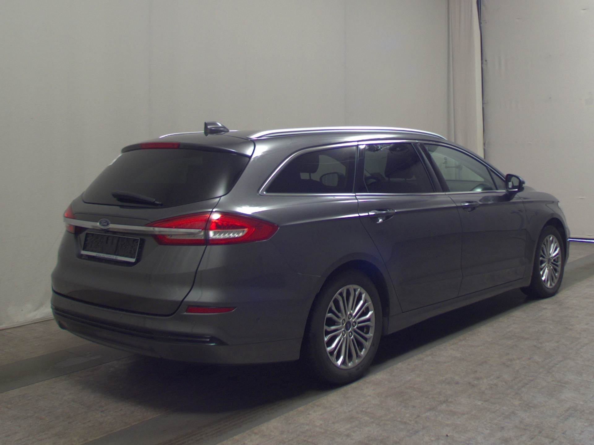 Ford Mondeo Turnier 2.0 EB Titanium Navi LED RFK AHK 4