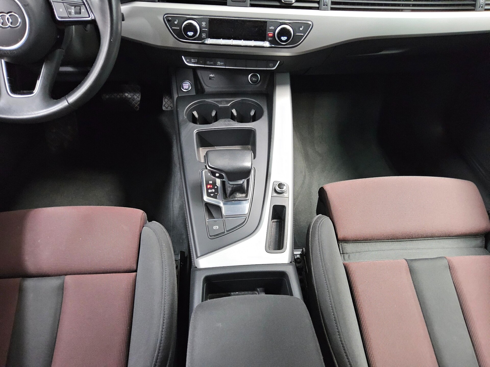 Audi A4 Avant 40 TDI advanced Navi LED Sportsitze 6