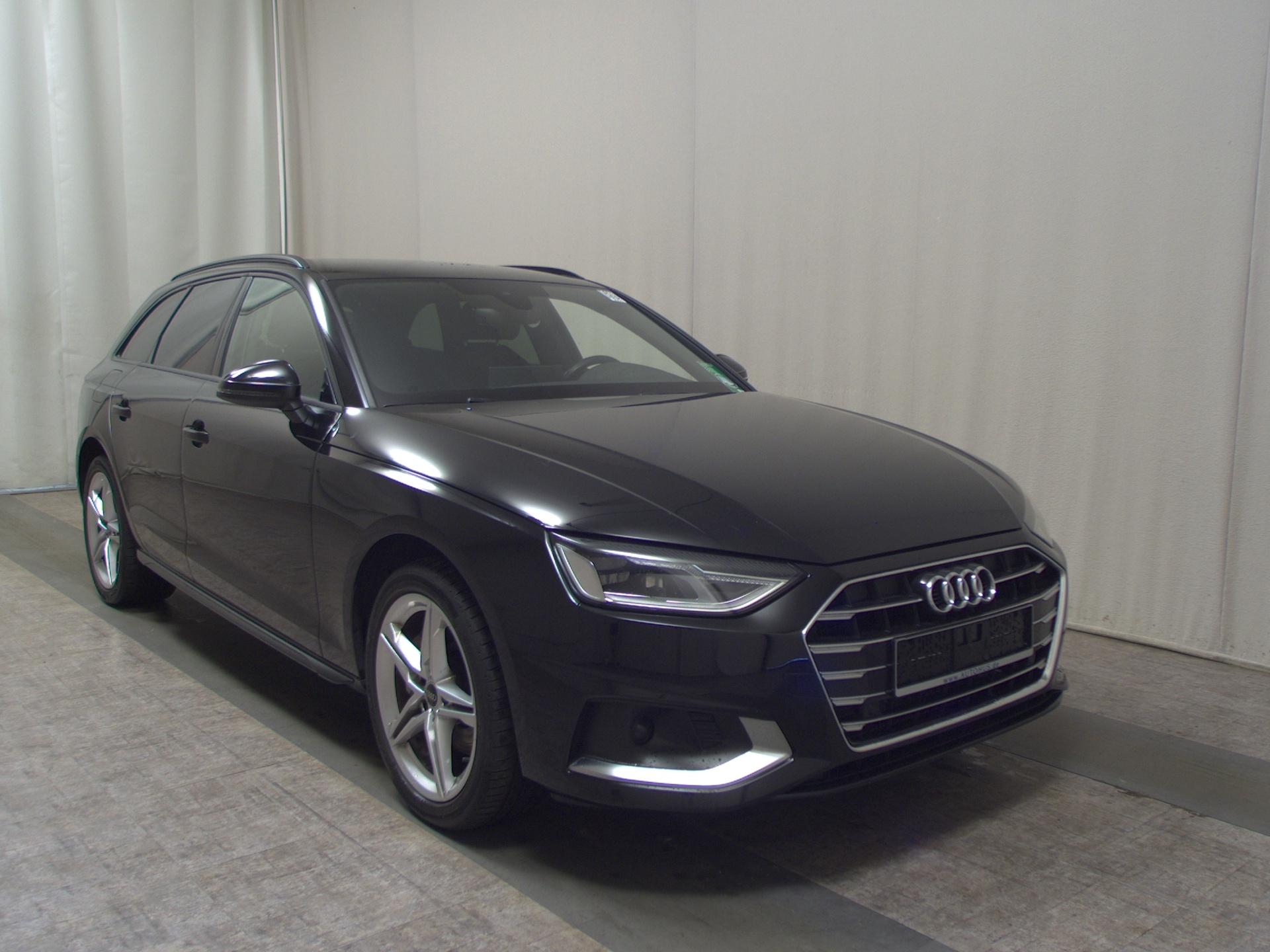 Audi A4 Avant 40 TDI advanced Navi LED Sportsitze 3